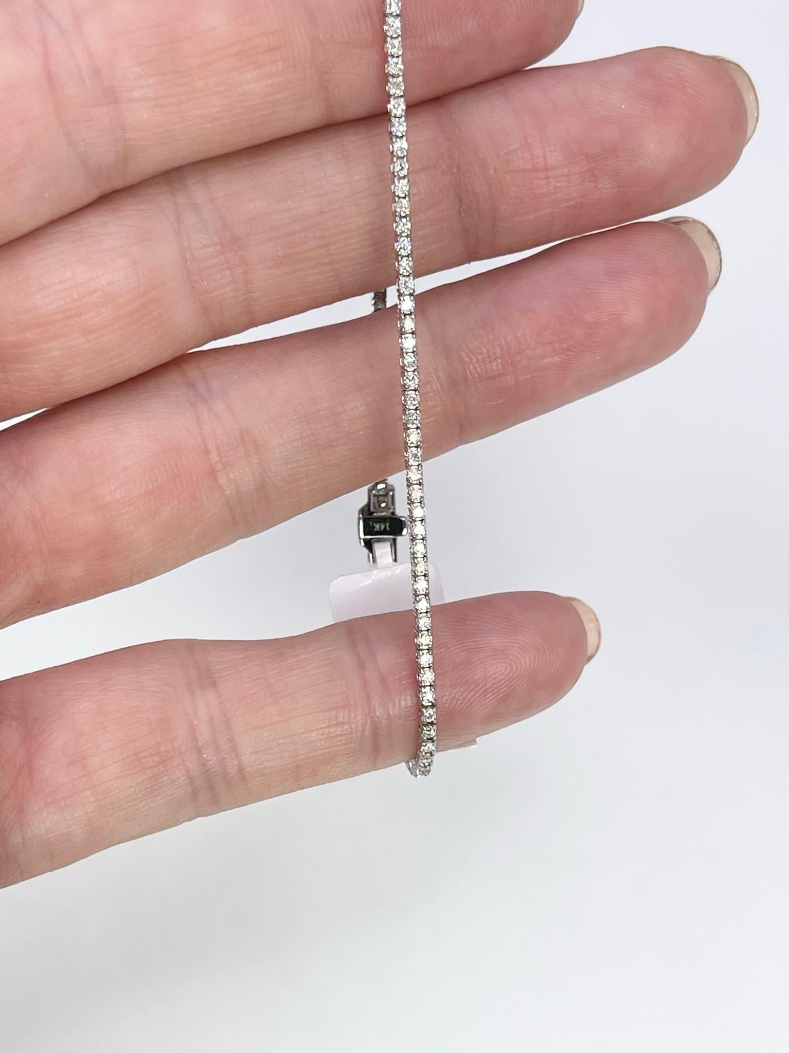 Diamond Tennis Bracelet 14KT white gold 0.95ct In New Condition For Sale In Jupiter, FL