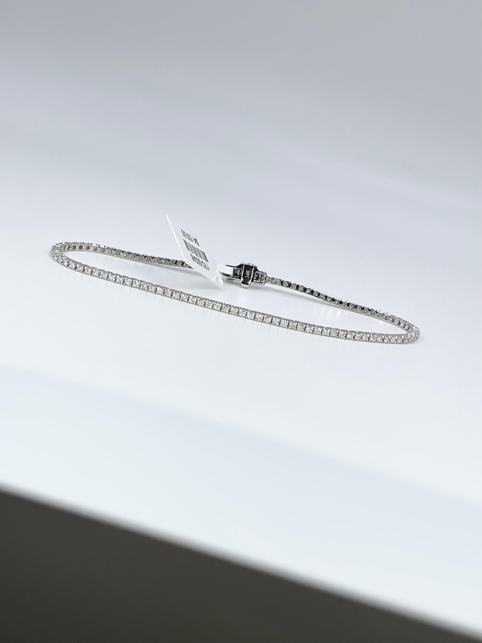 Women's Diamond Tennis Bracelet 14KT white gold 0.95ct For Sale