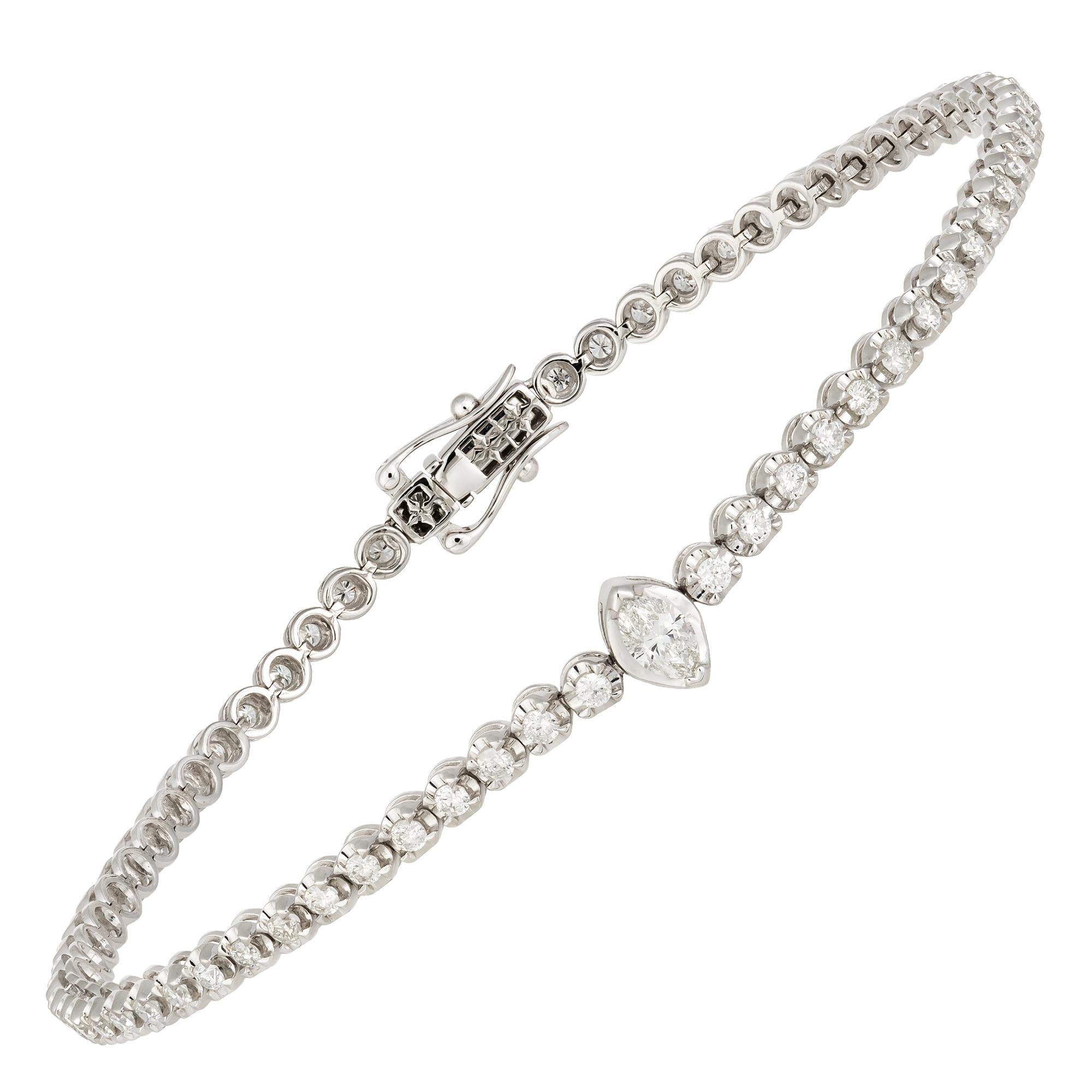 Women's Diamond Tennis Bracelet 18k White Gold Diamond 0.97 Cts/66 Pcs MQ 0.16 Cts/1 Pcs For Sale