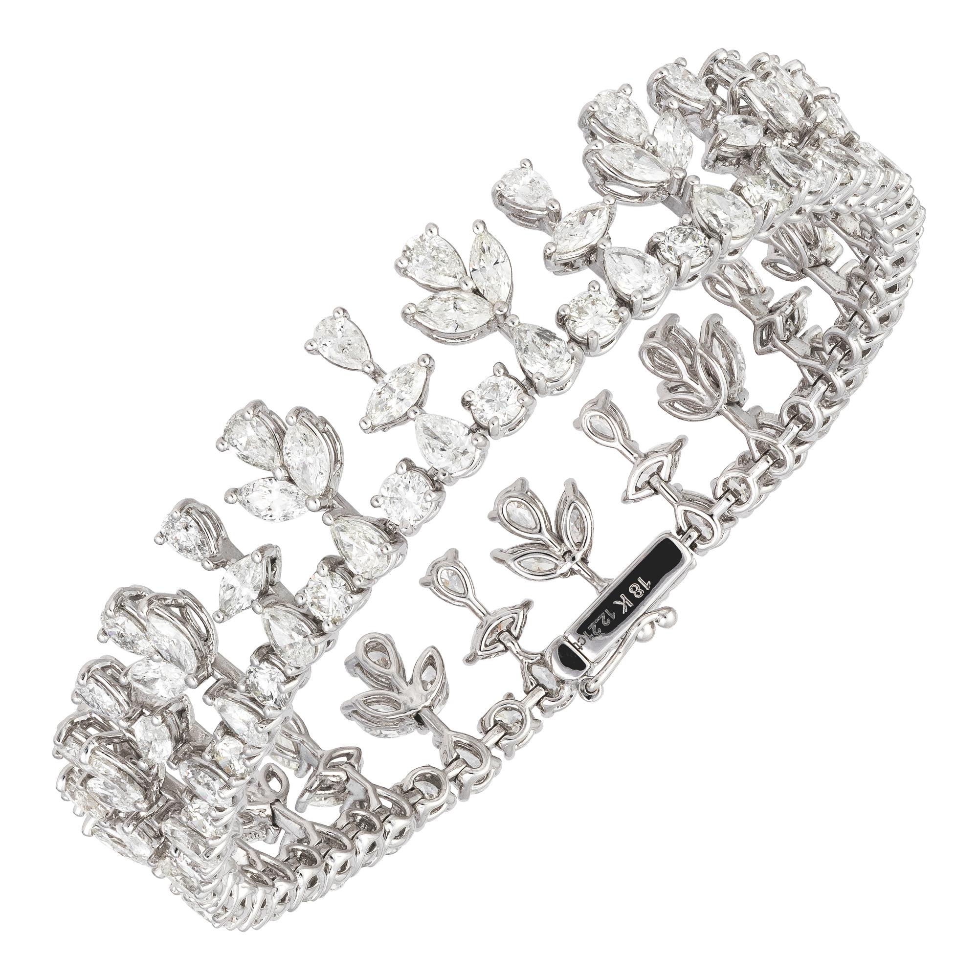 Women's Diamond Tennis Bracelet 18K White Gold Diamond 2.64 Cts/26 Pcs MQ 3.93 Cts For Sale