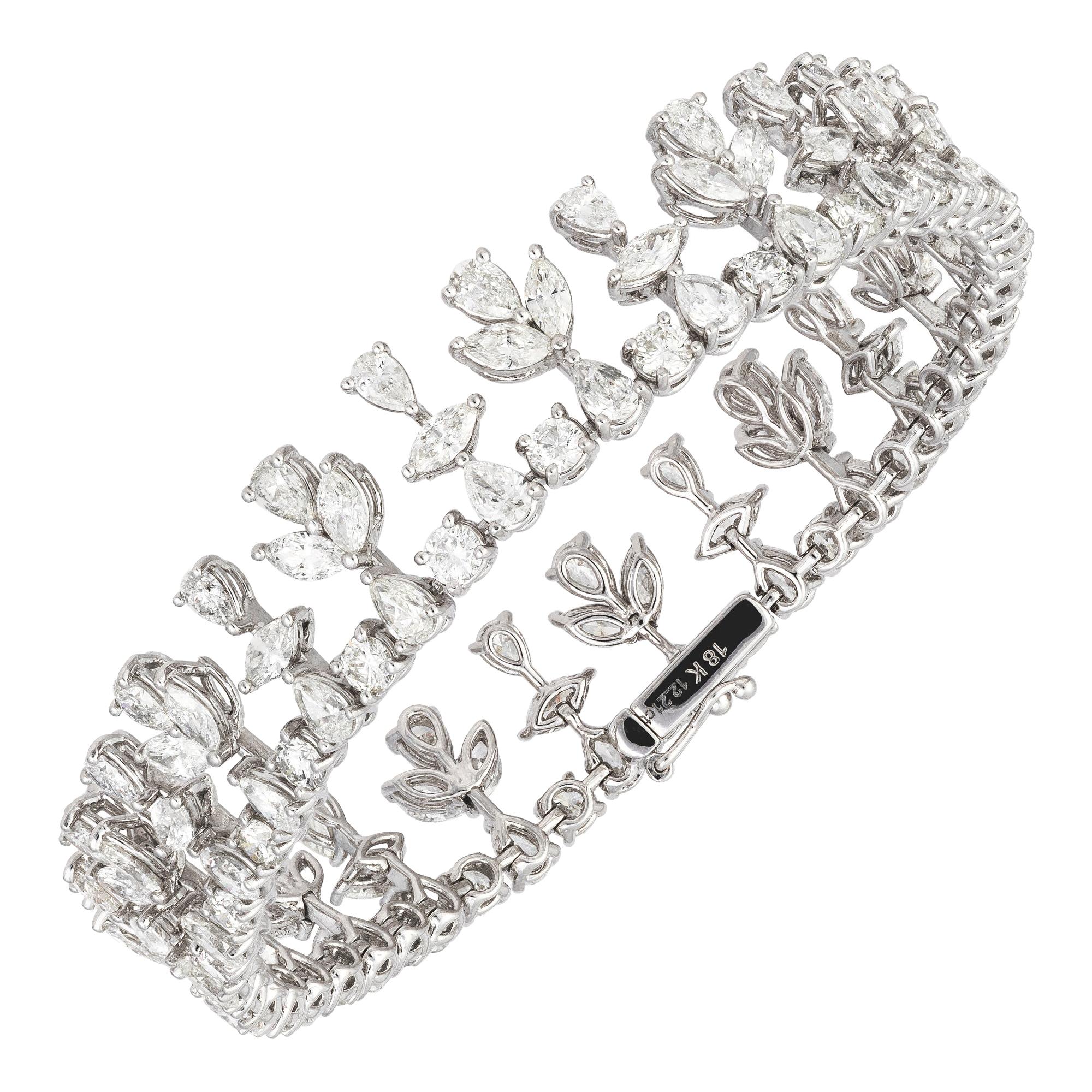 Diamond Tennis Bracelet 18K White Gold Diamond 2.64 Cts/26 Pcs MQ 3.93 Cts For Sale