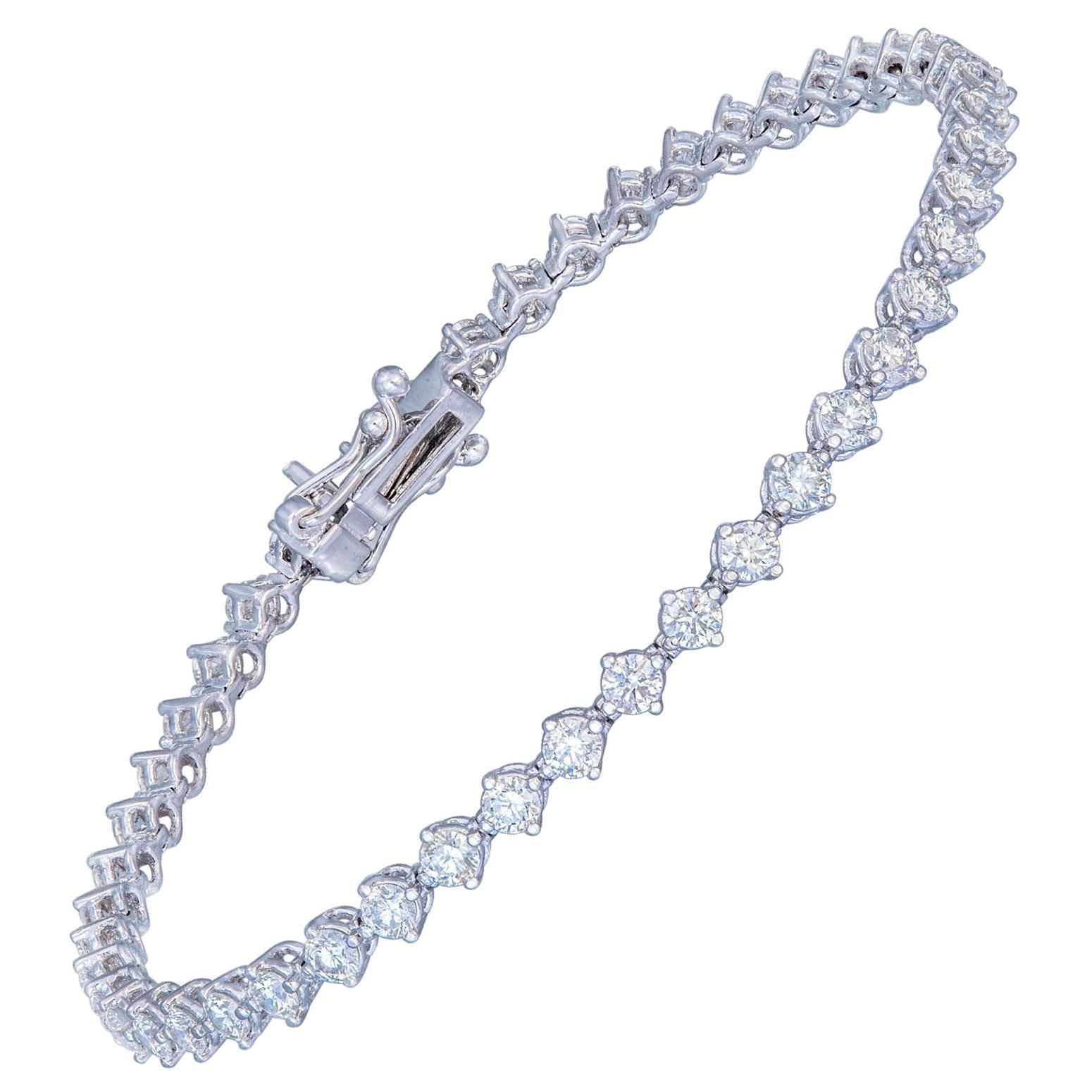 Diamond Tennis Bracelet 18k White Gold Diamond 2.98 Ct/45 Pcs For Sale