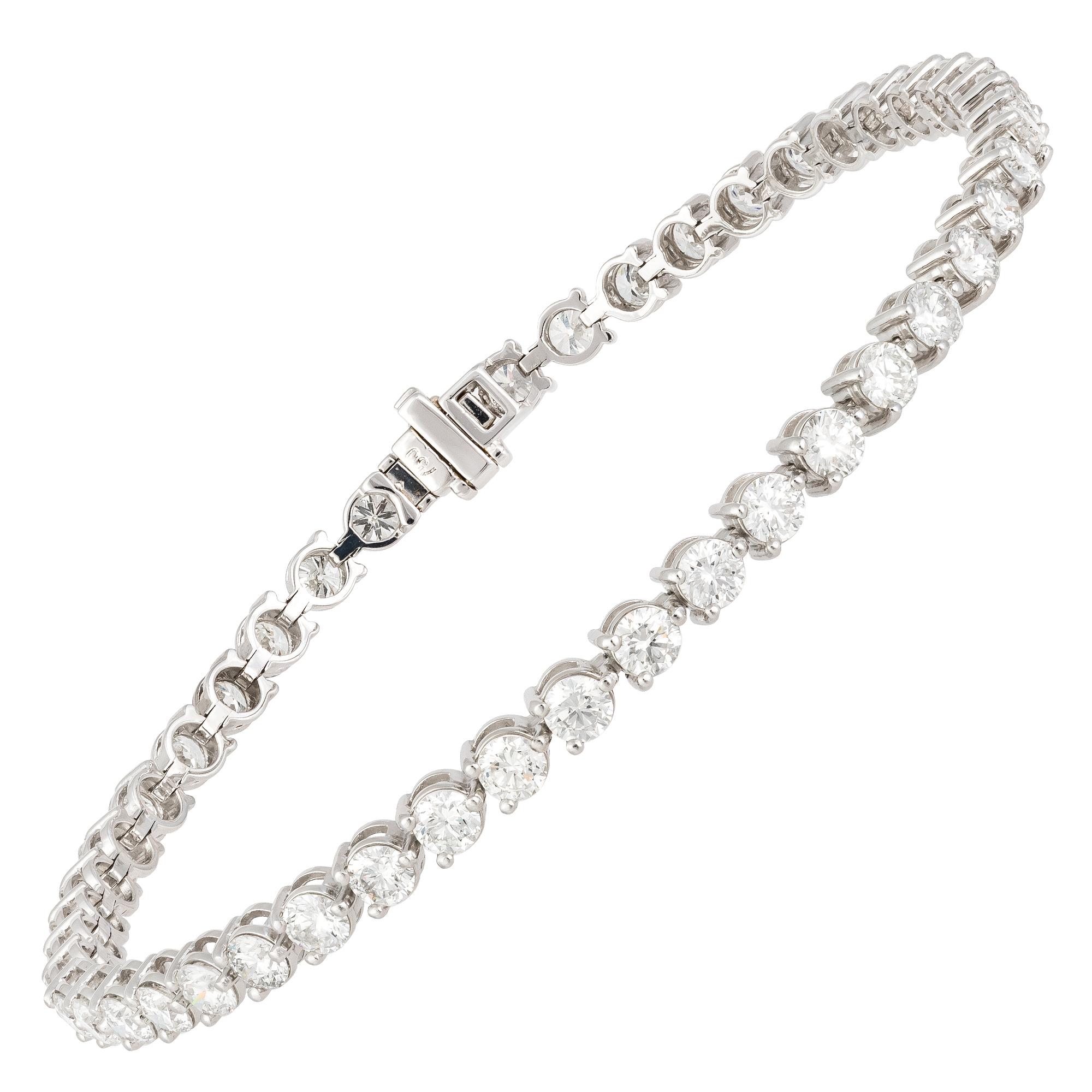Women's Diamond Tennis Bracelet 18 Karat White Gold Diamond 4.85 Carat/46 Pieces For Sale