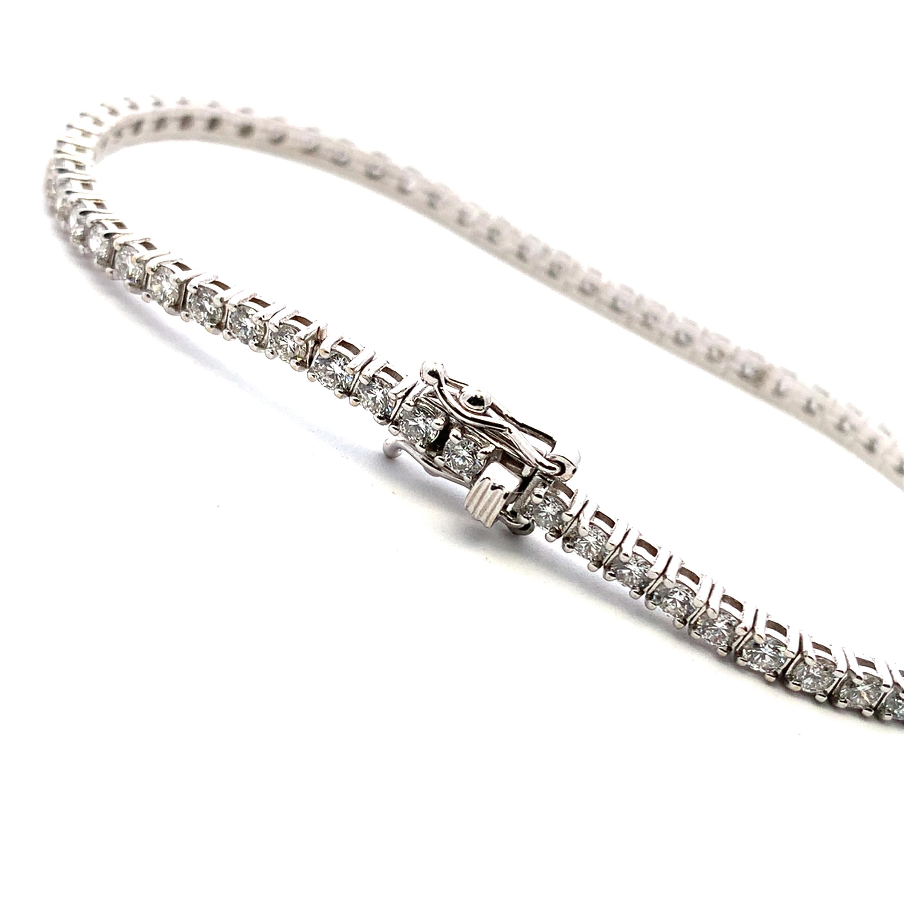 Diamond tennis bracelet 18k white gold eternity For Sale 1