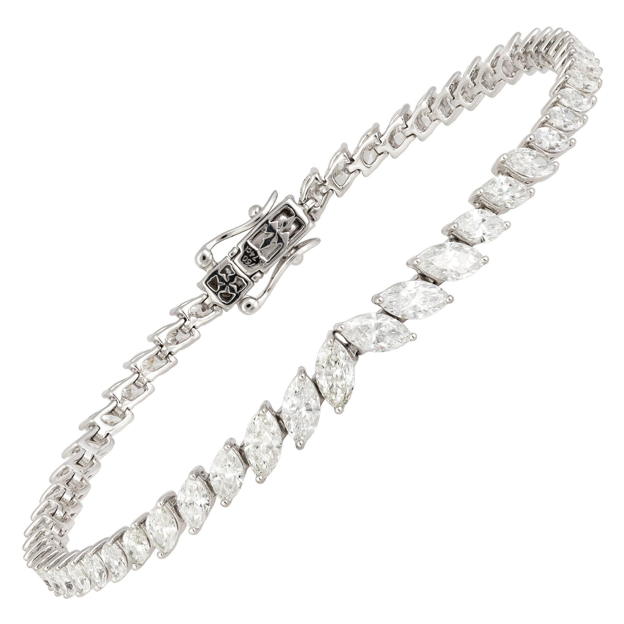 Bracelet tennis en or blanc 18 carats MQ 5,74 carats/55 pièces