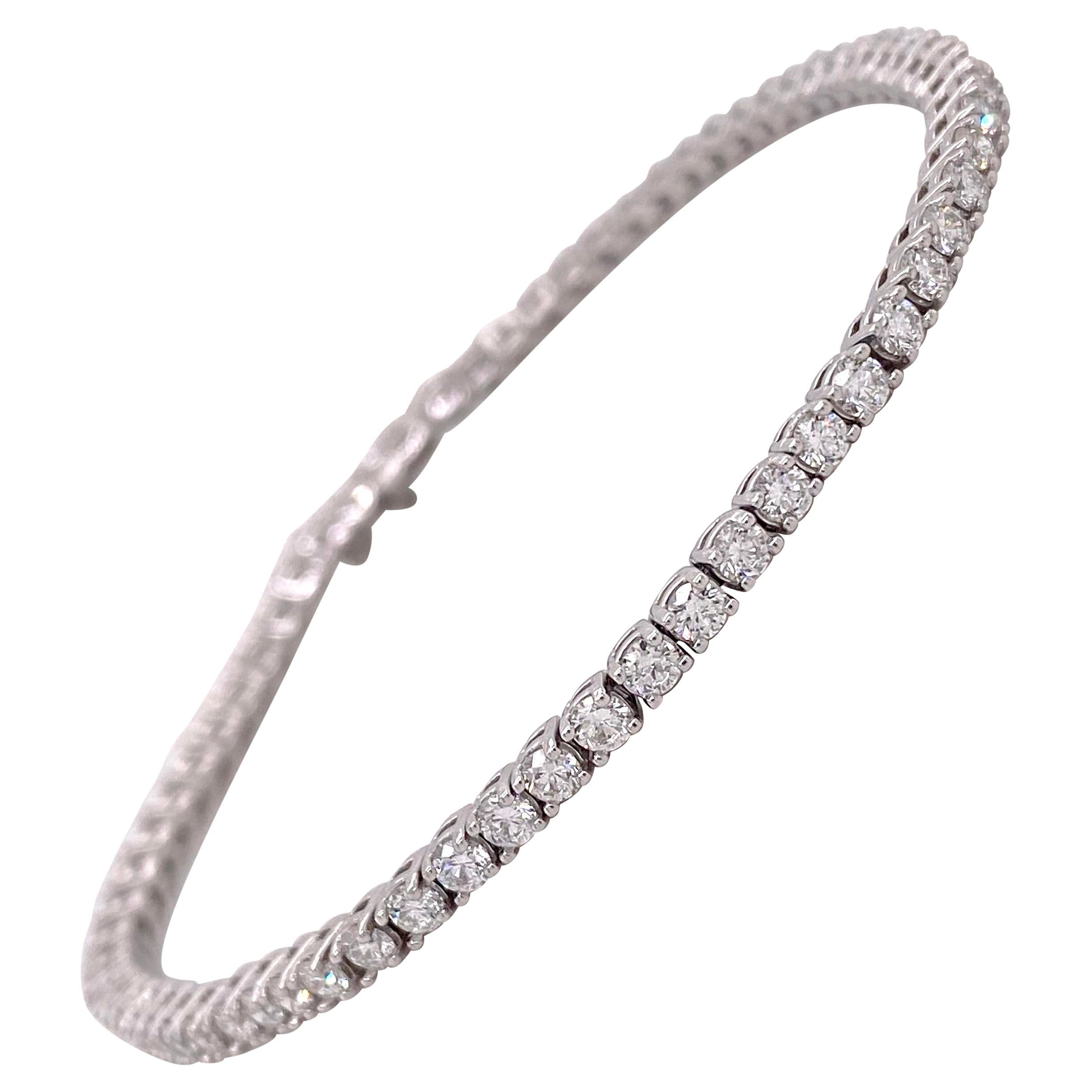 Bracelet tennis en diamants, bracelet en or blanc et diamants de 3 carats en vente