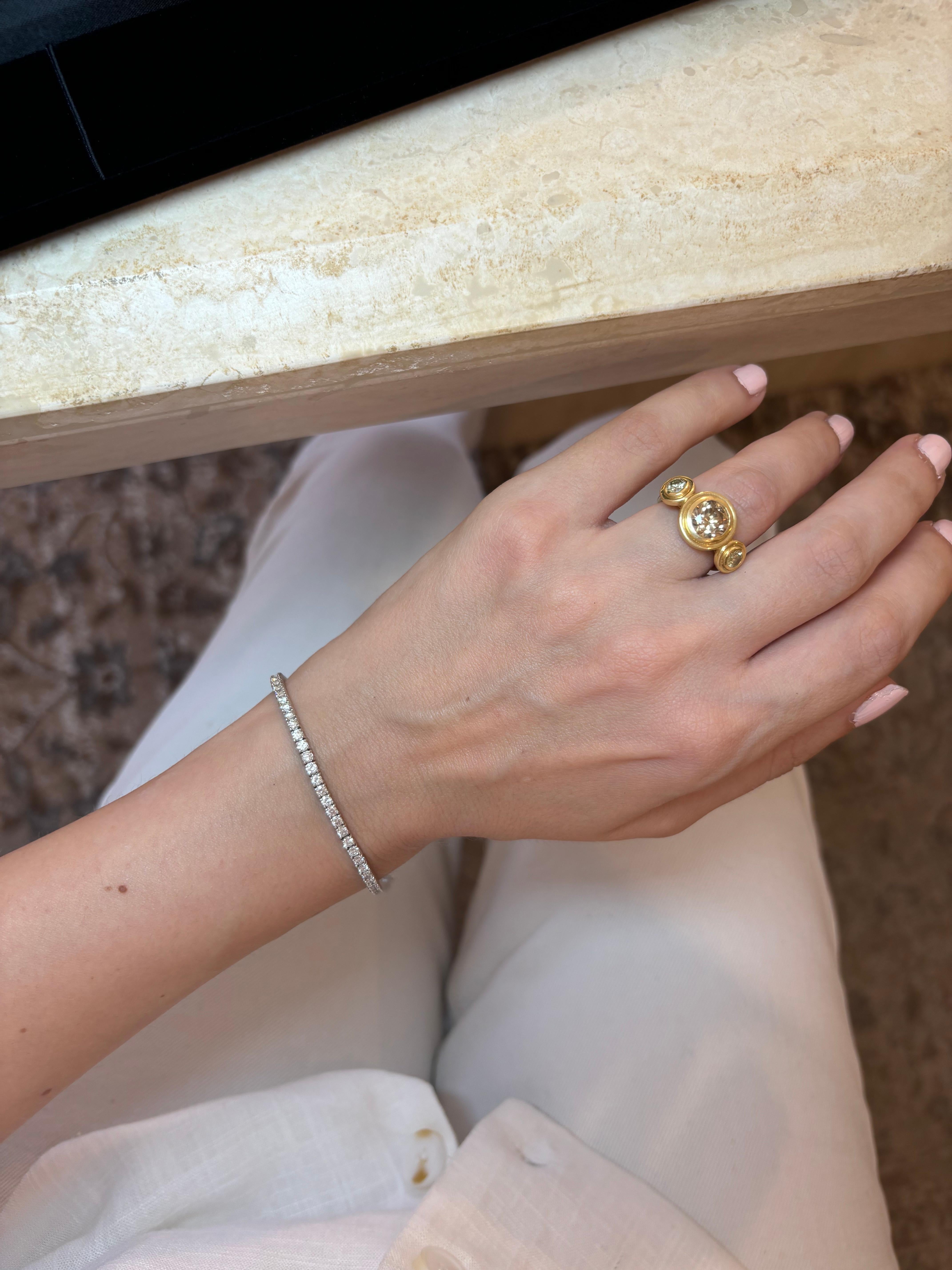 3,60 Karat natürliches Diamant-Tennisarmband, 10 Karat 18K Weißgold (Zeitgenössisch) im Angebot