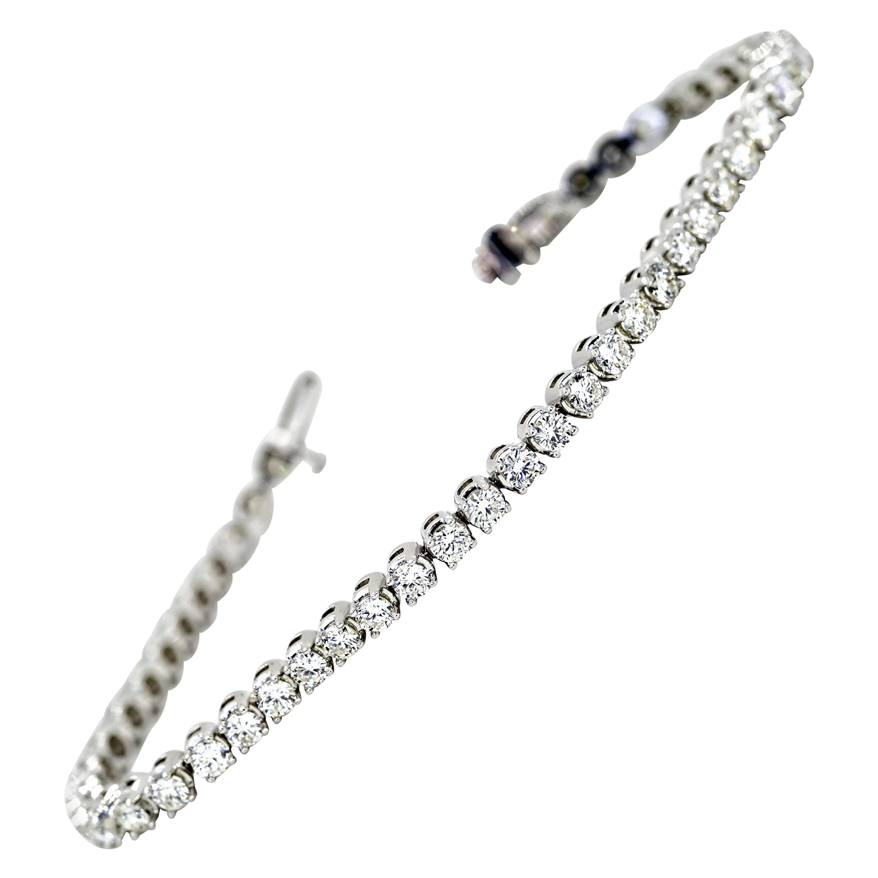 Diamond Tennis Bracelet 4.70 Carats Total White Gold For Sale