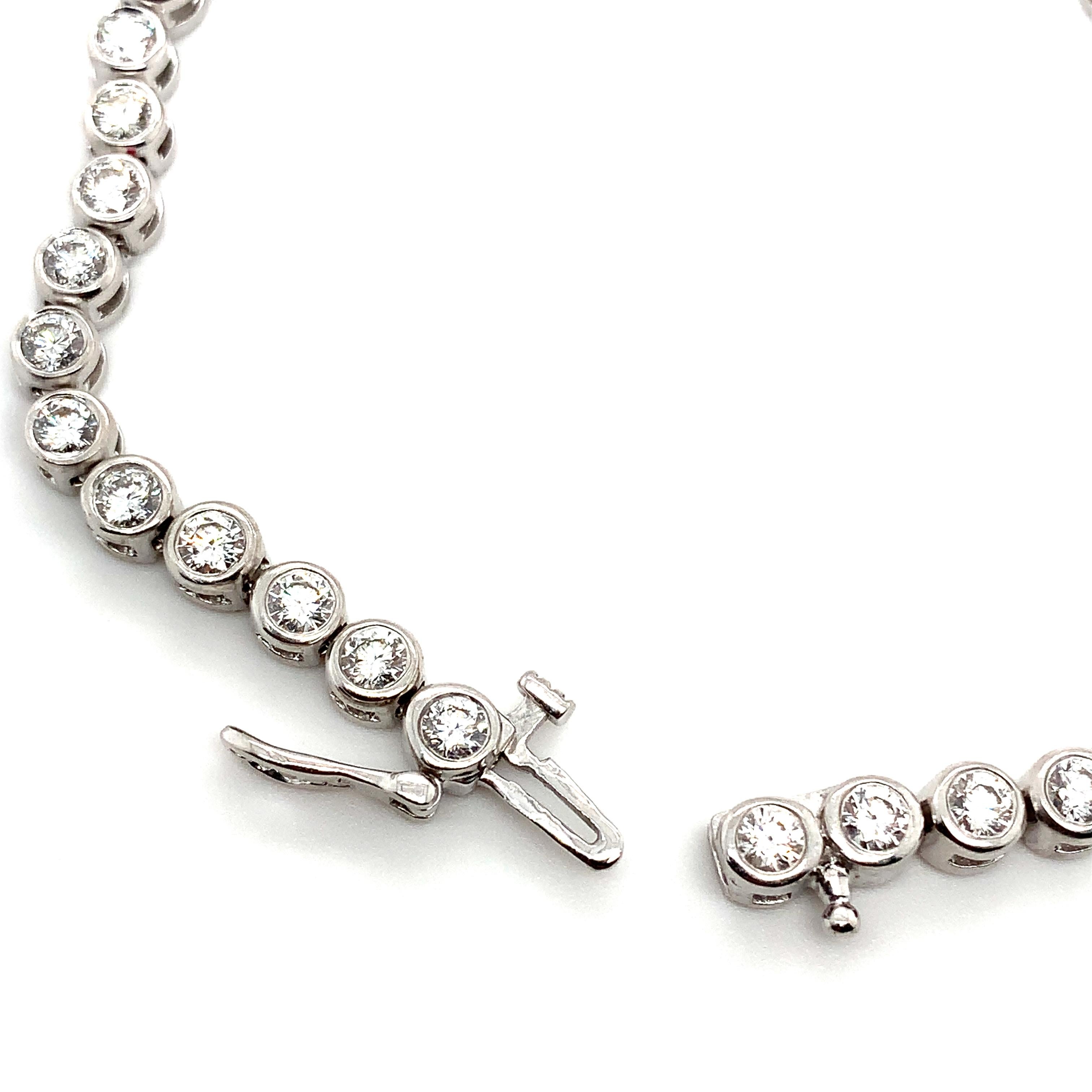 Diamond tennis bracelet bezel rubover 18k white gold For Sale 5