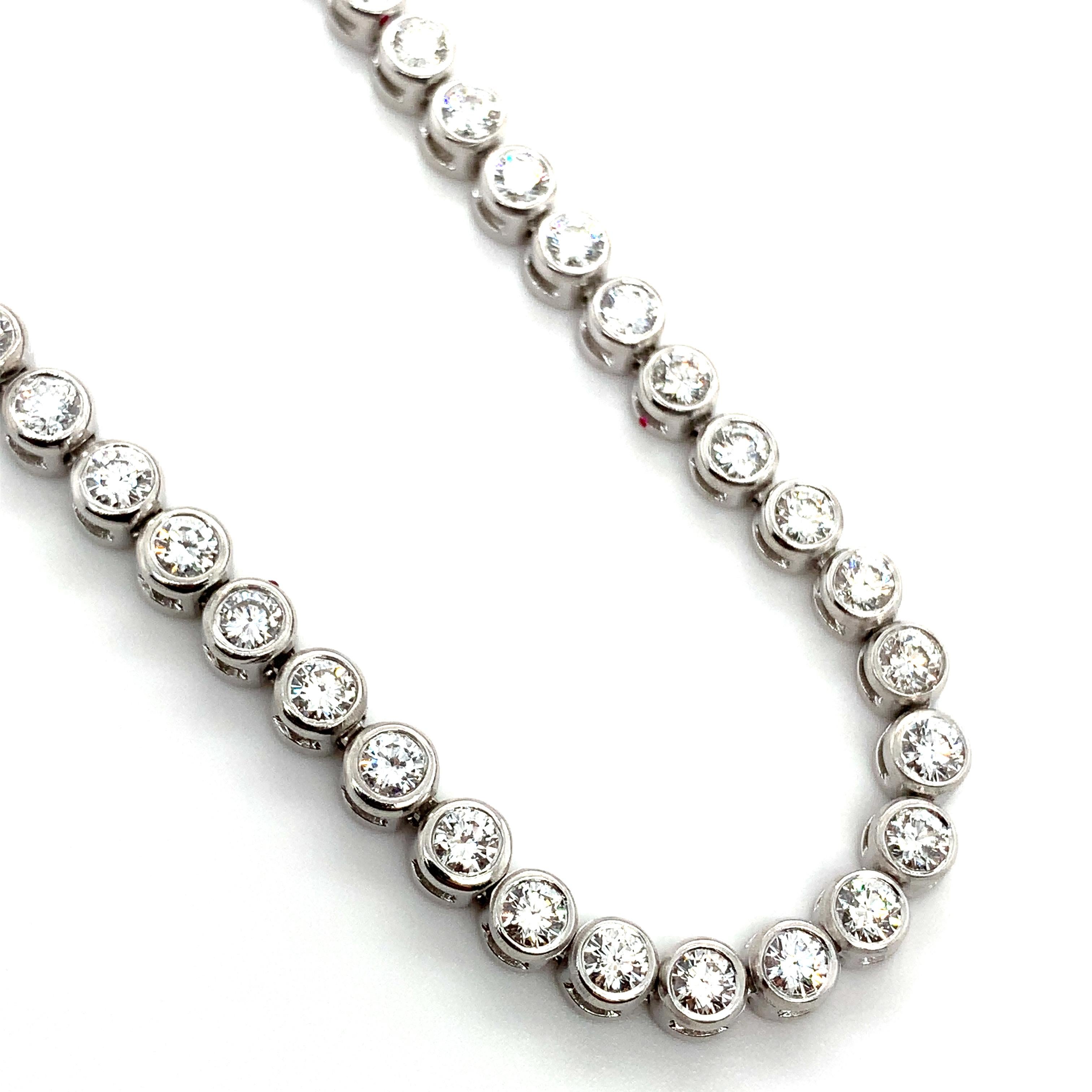 Diamond tennis bracelet bezel rubover 18k white gold For Sale 3