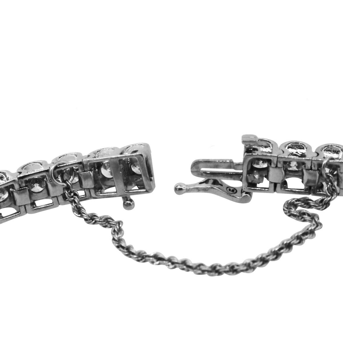 Diamond Tennis Bracelet In Excellent Condition In Boca Raton, FL