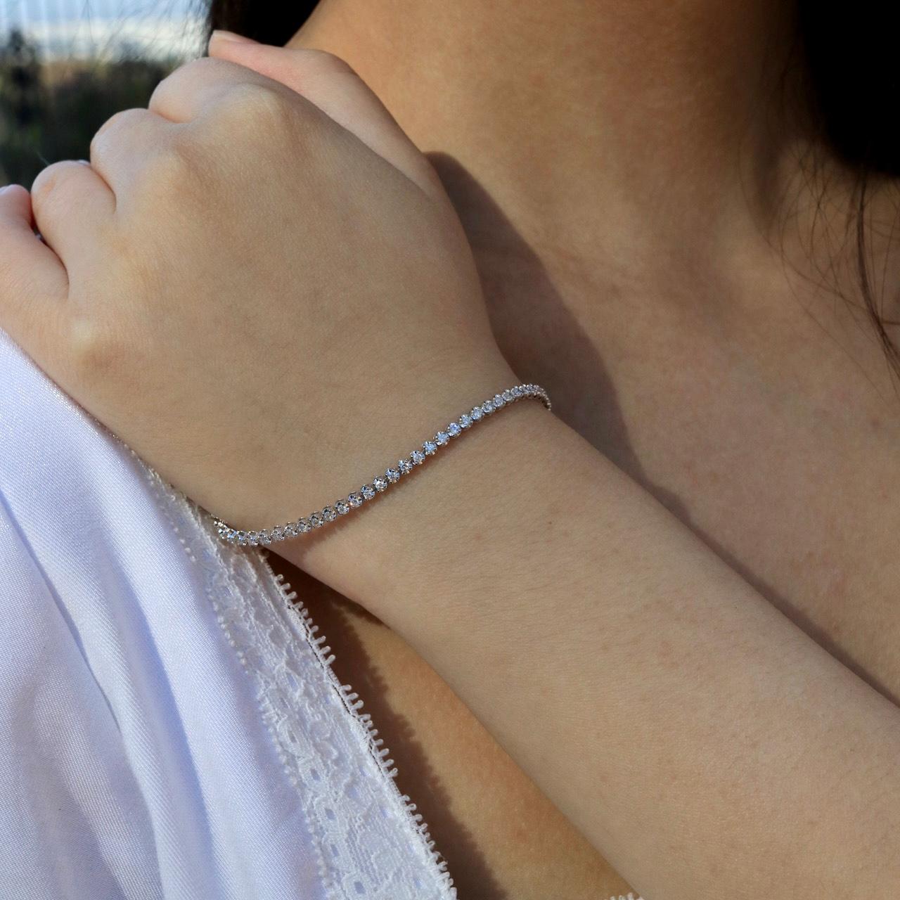 Modern Nina Zhou Diamond Tennis Bracelet in 14k Gold For Sale