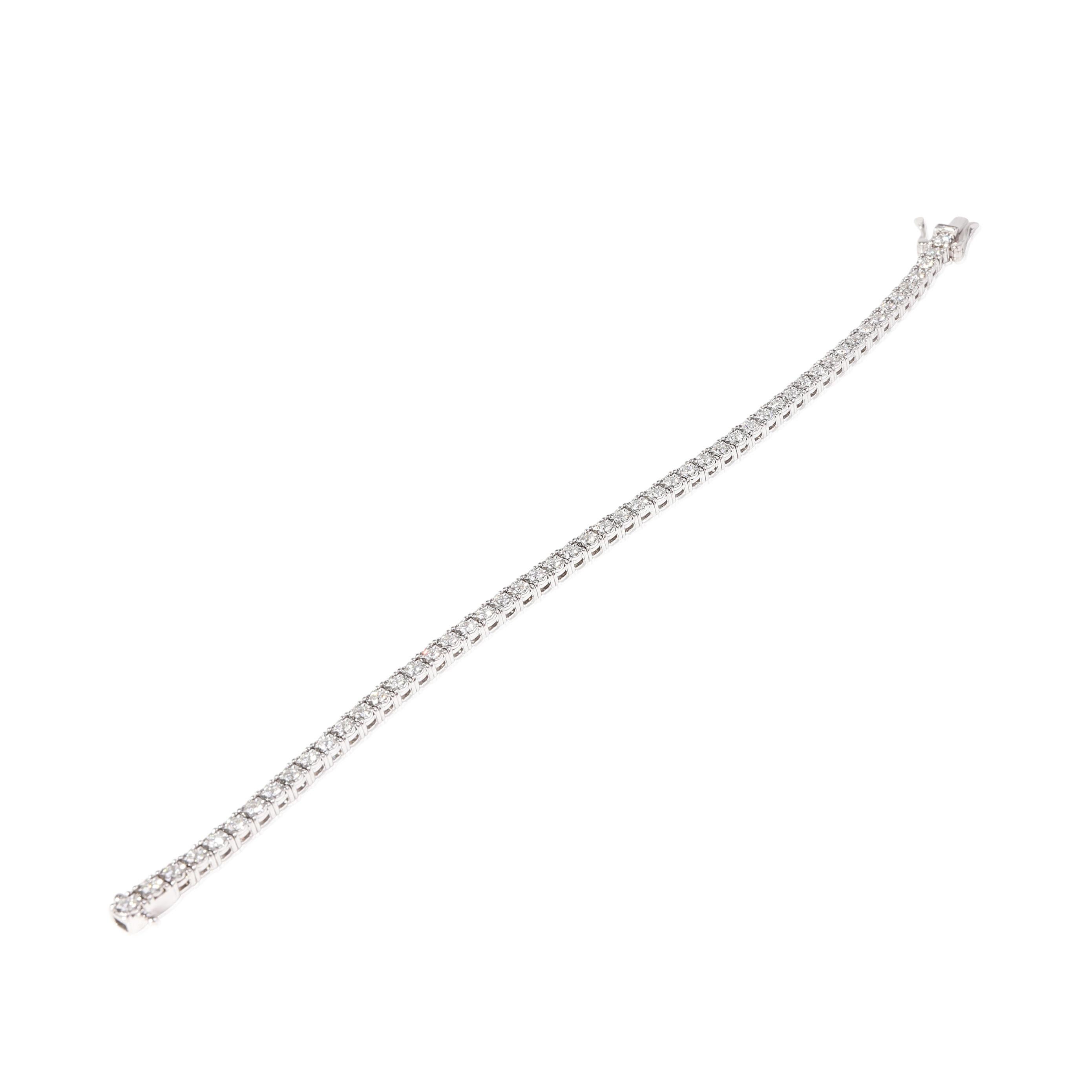 Diamond Tennis Bracelet in 14K White Gold (1.60 ctw) In Excellent Condition In New York, NY