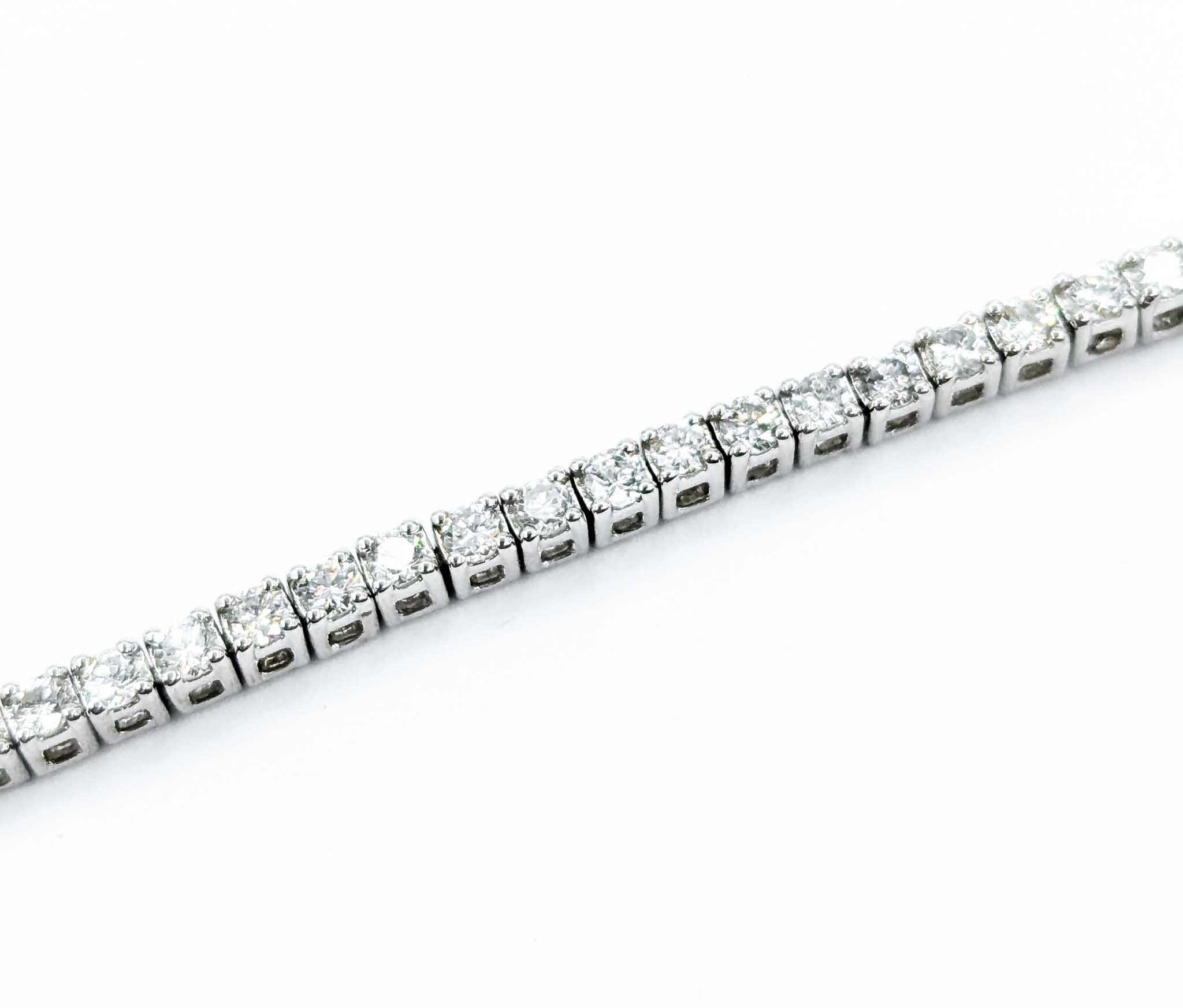 Diamant-Tennisarmband aus 14k Weißgold (Zeitgenössisch) im Angebot