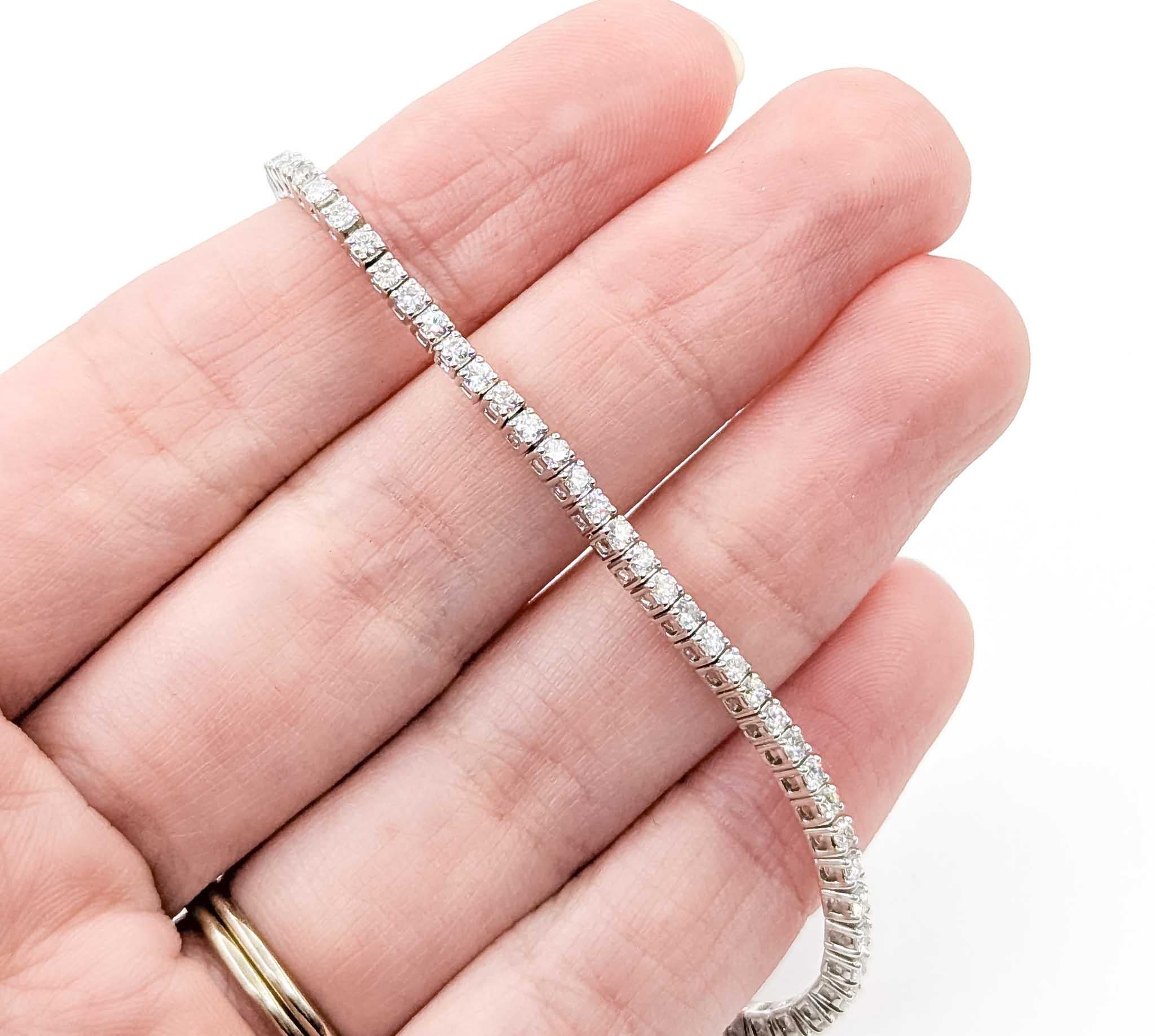 Diamant-Tennisarmband aus 14k Weißgold (Rundschliff) im Angebot