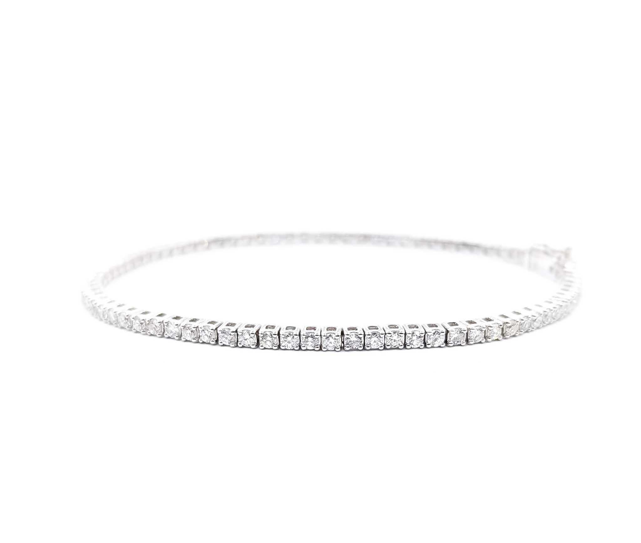 Diamant-Tennisarmband aus 14k Weißgold im Angebot 3