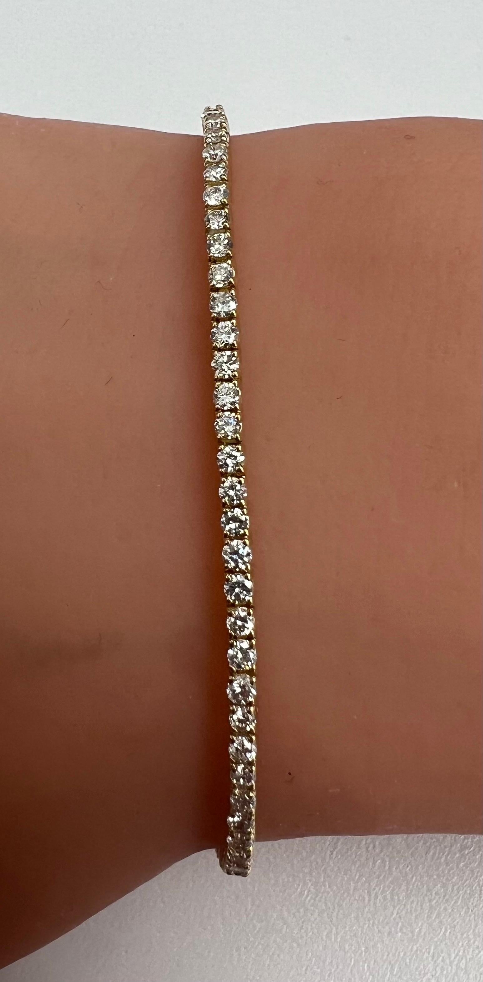 Diamond Tennis Bracelet in 14K Yellow Gold, Natural Full Brilliant Cut Diamond For Sale 2