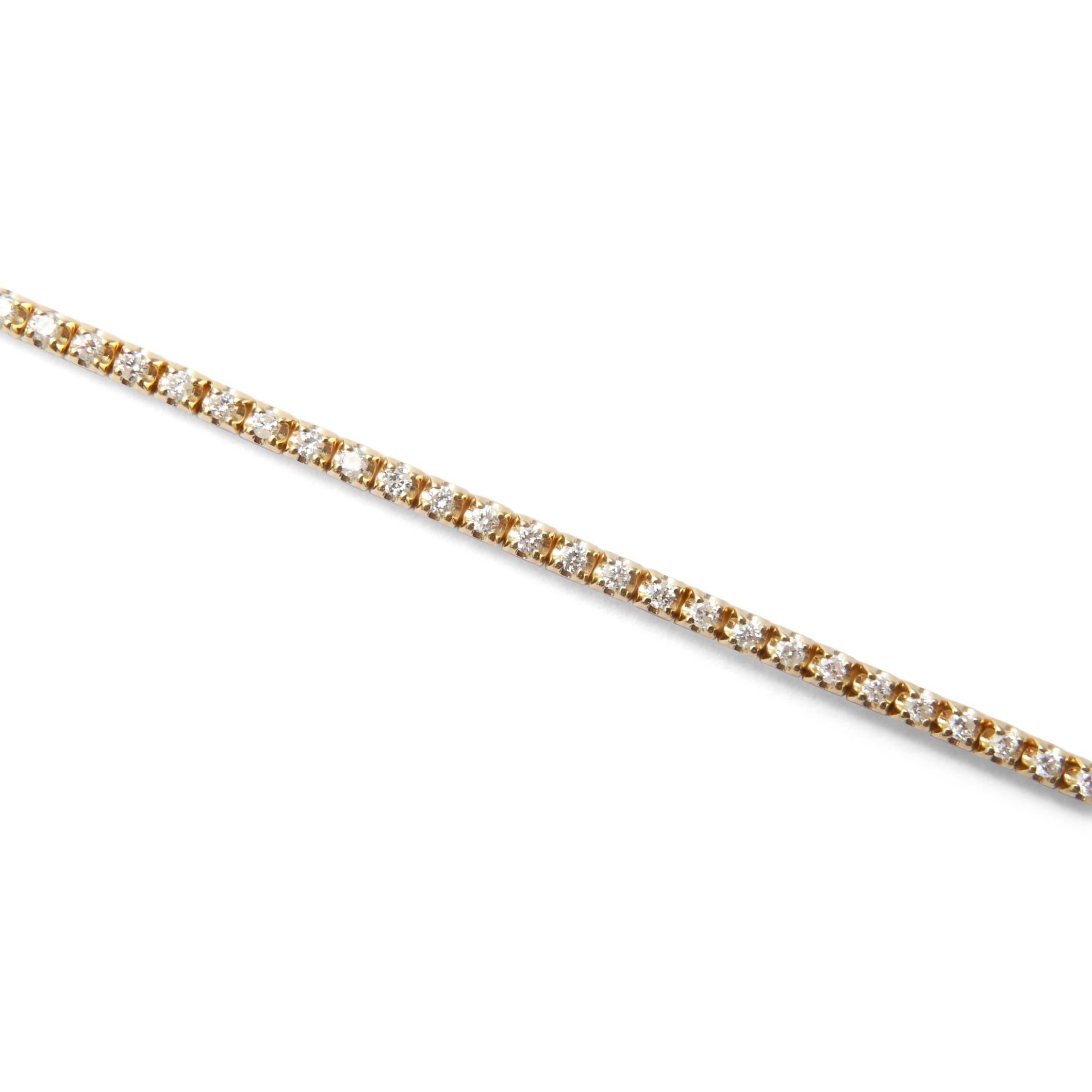 Diamant-Tennisarmband aus 18 Karat Gelbgold von Allison Bryan (Rundschliff) im Angebot