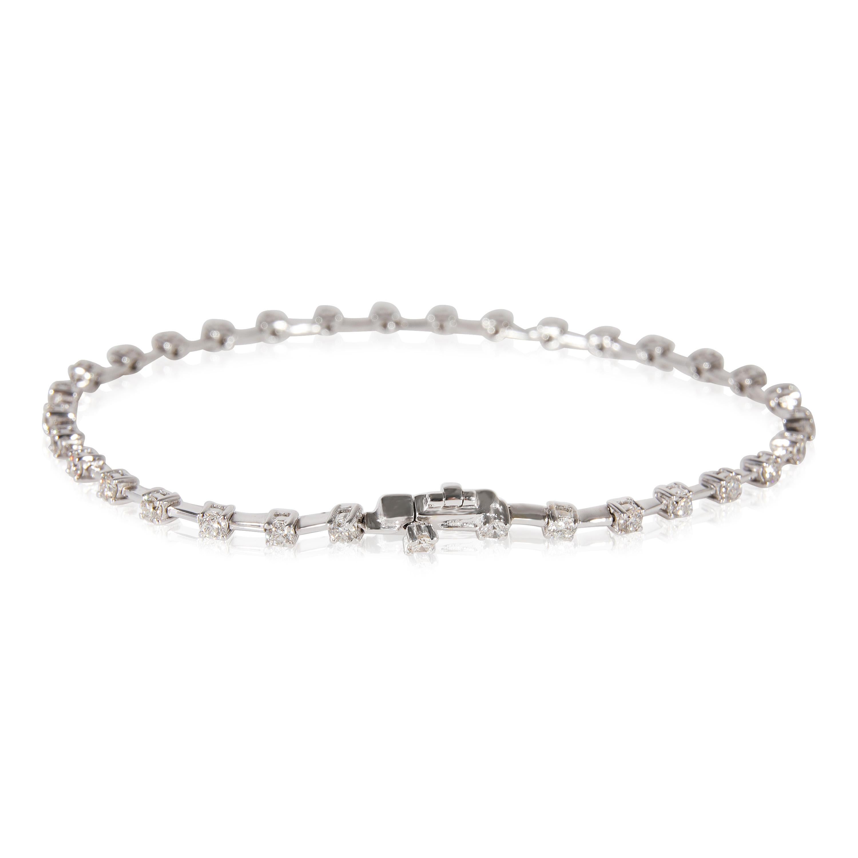 Diamond Tennis Bracelet in 18k White Gold 1.52 CTW

PRIMARY DETAILS
SKU: 121706
Listing Title: Diamond Tennis Bracelet in 18k White Gold 1.52 CTW
Condition Description: Retails for 2995 USD. In excellent condition and recently polished. Chain is 7