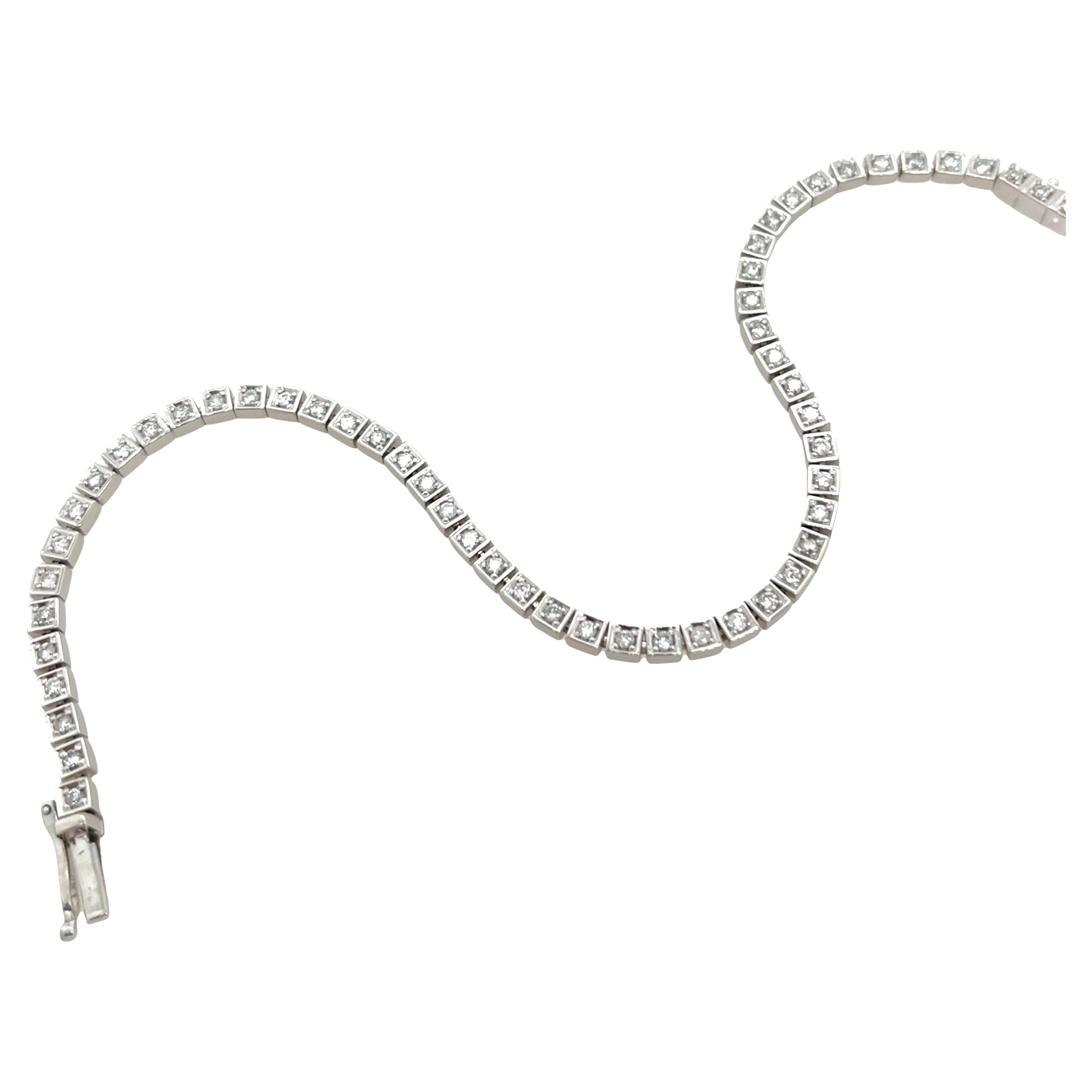 Diamond Tennis Bracelet Set With 0.85ct Natural Diamonds in 18ct White Gold en venta