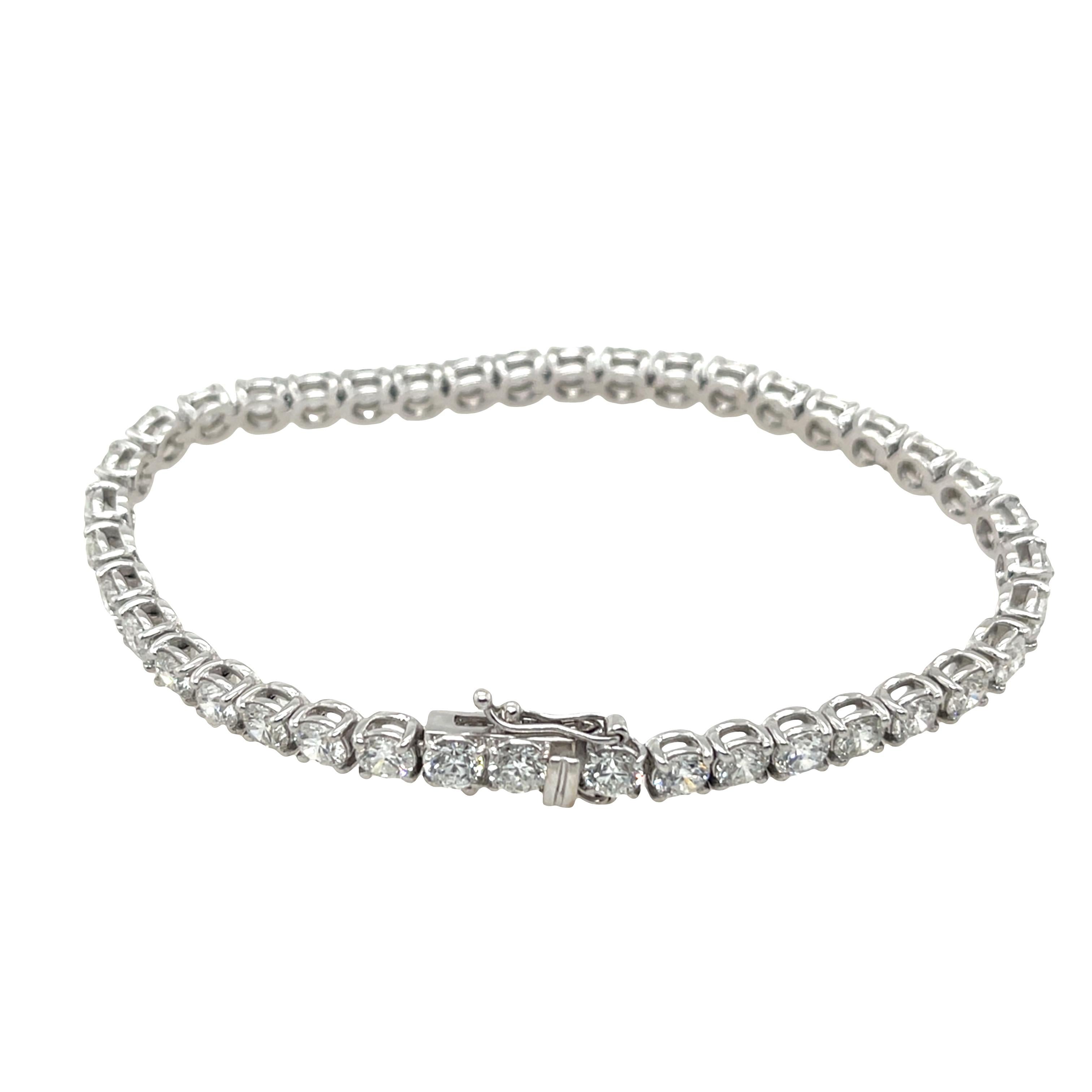 Bracciale Tennis con diamanti naturali da 10,57 carati in oro bianco da 18 carati in vendita 2