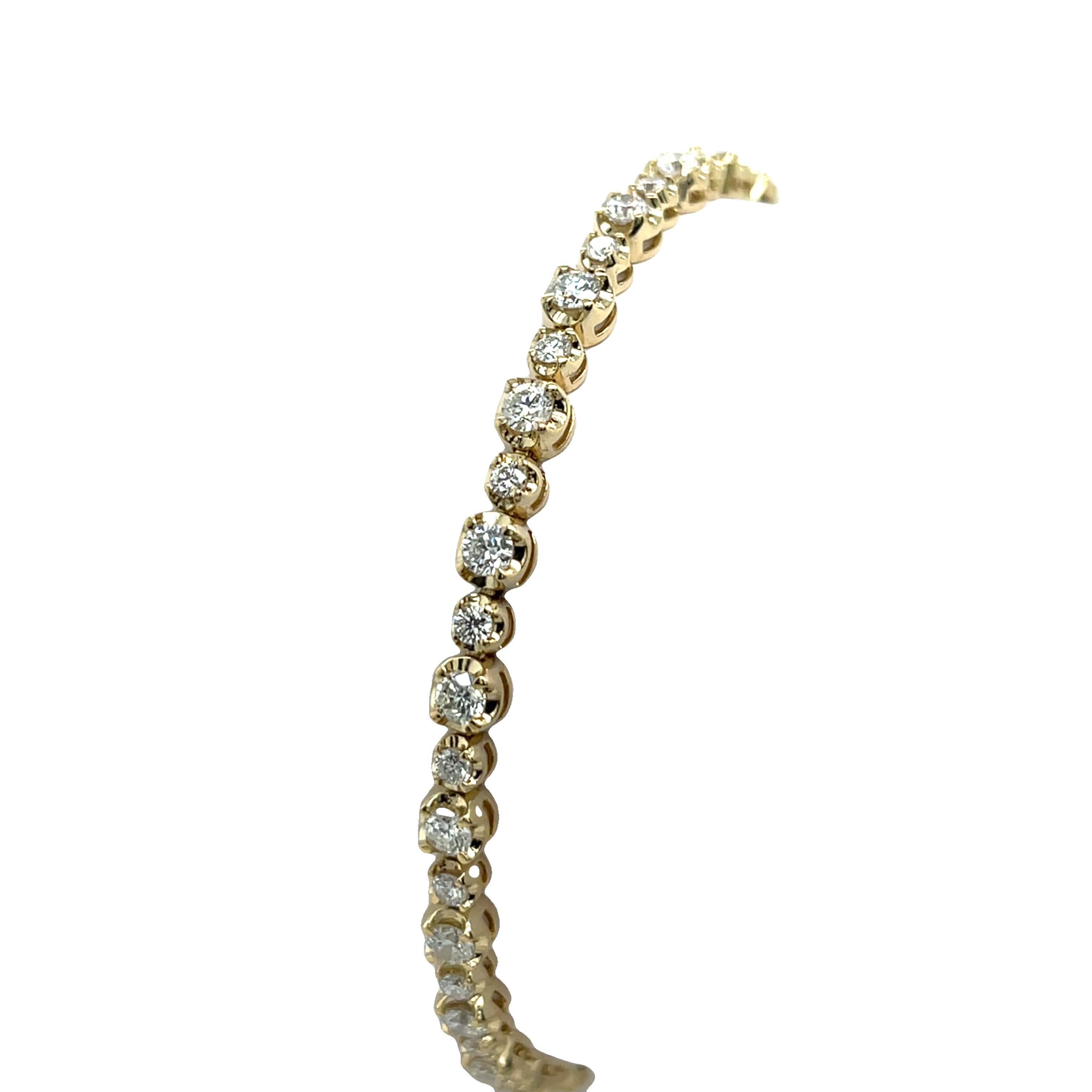 Pulsera de tenis de diamantes con diamantes naturales de 2,70 ct en oro amarillo de 14 ct Corte redondo en venta