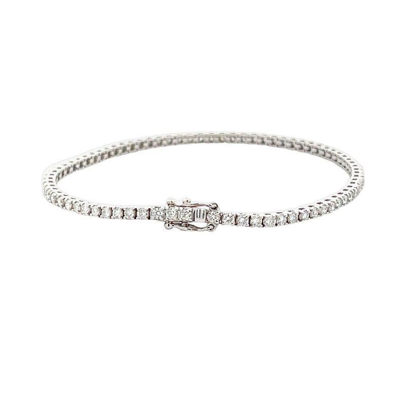Diamond Tennis Bracelet White Round Diamonds 2.35CT, H color SI clarity in 14KW In New Condition For Sale In New York, NY