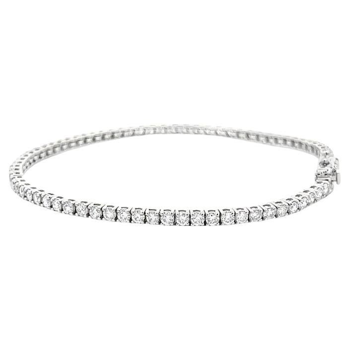  Diamond Tennis Bracelet White Round Diamonds 3.18CT, H color SI clarity in 14KW For Sale