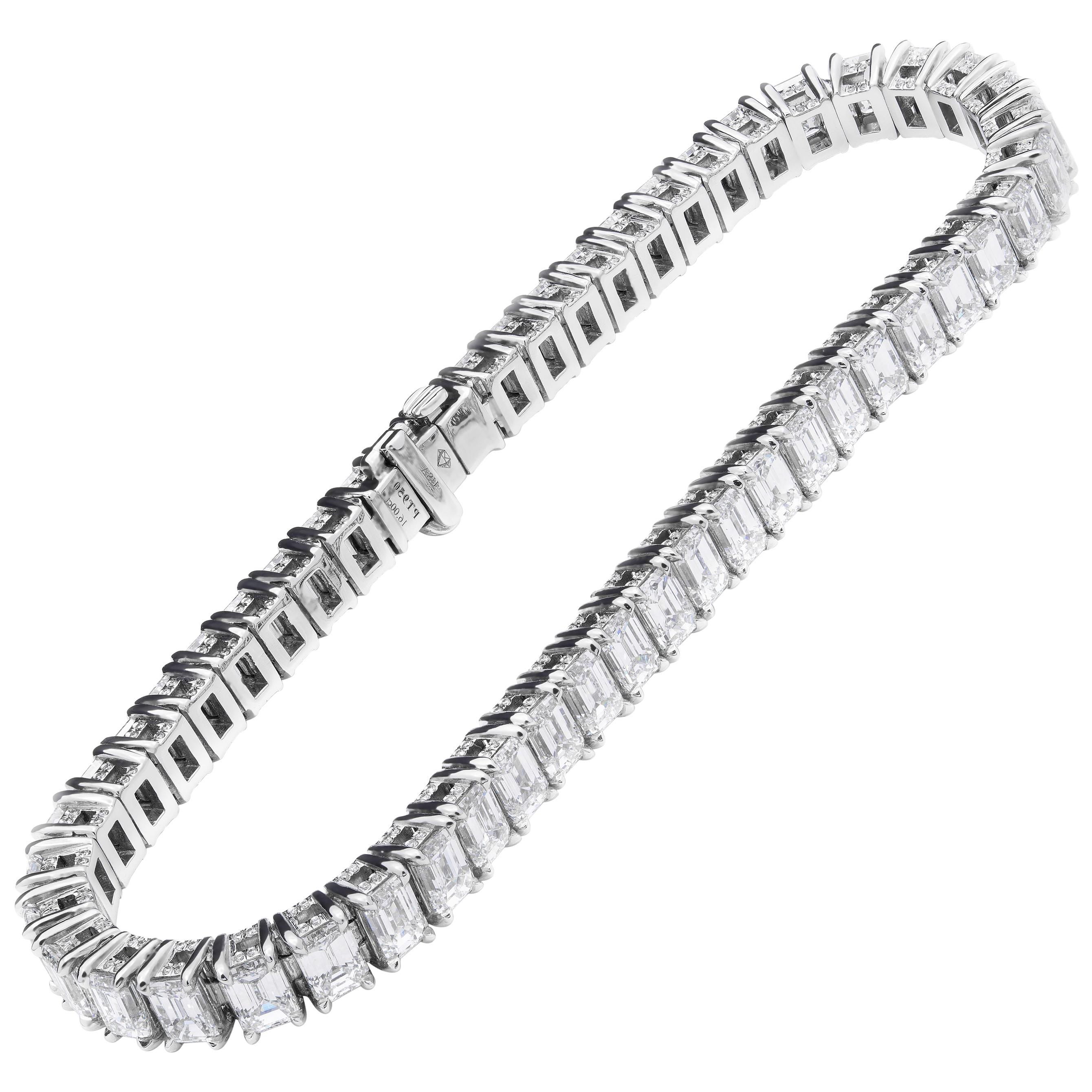 Diamond Tennis Bracelet with Emerald Cuts For Sale