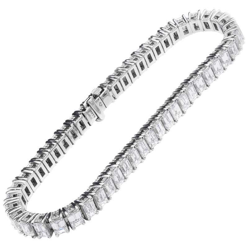 Square cut diamond tennis bracelet Clearance