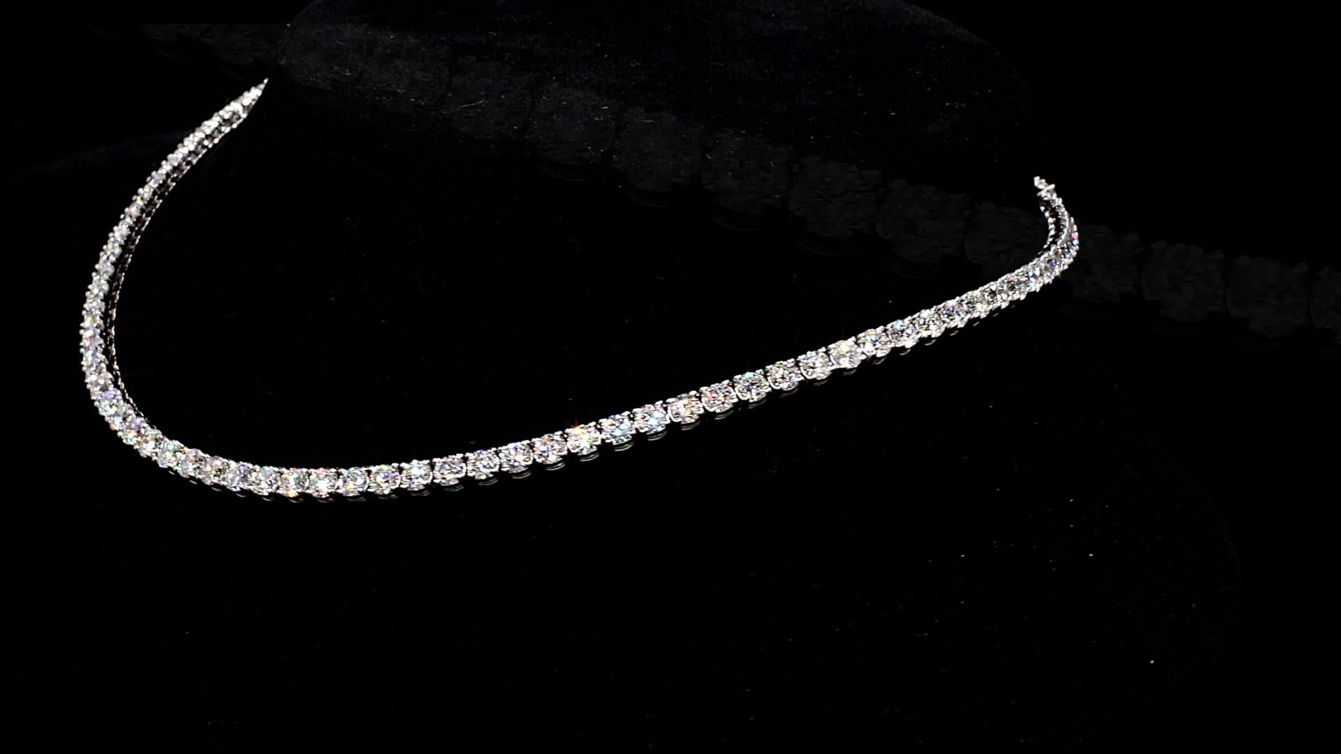 Contemporary Diamond Tennis Necklace 11.75 Carat 18 Karat White Gold