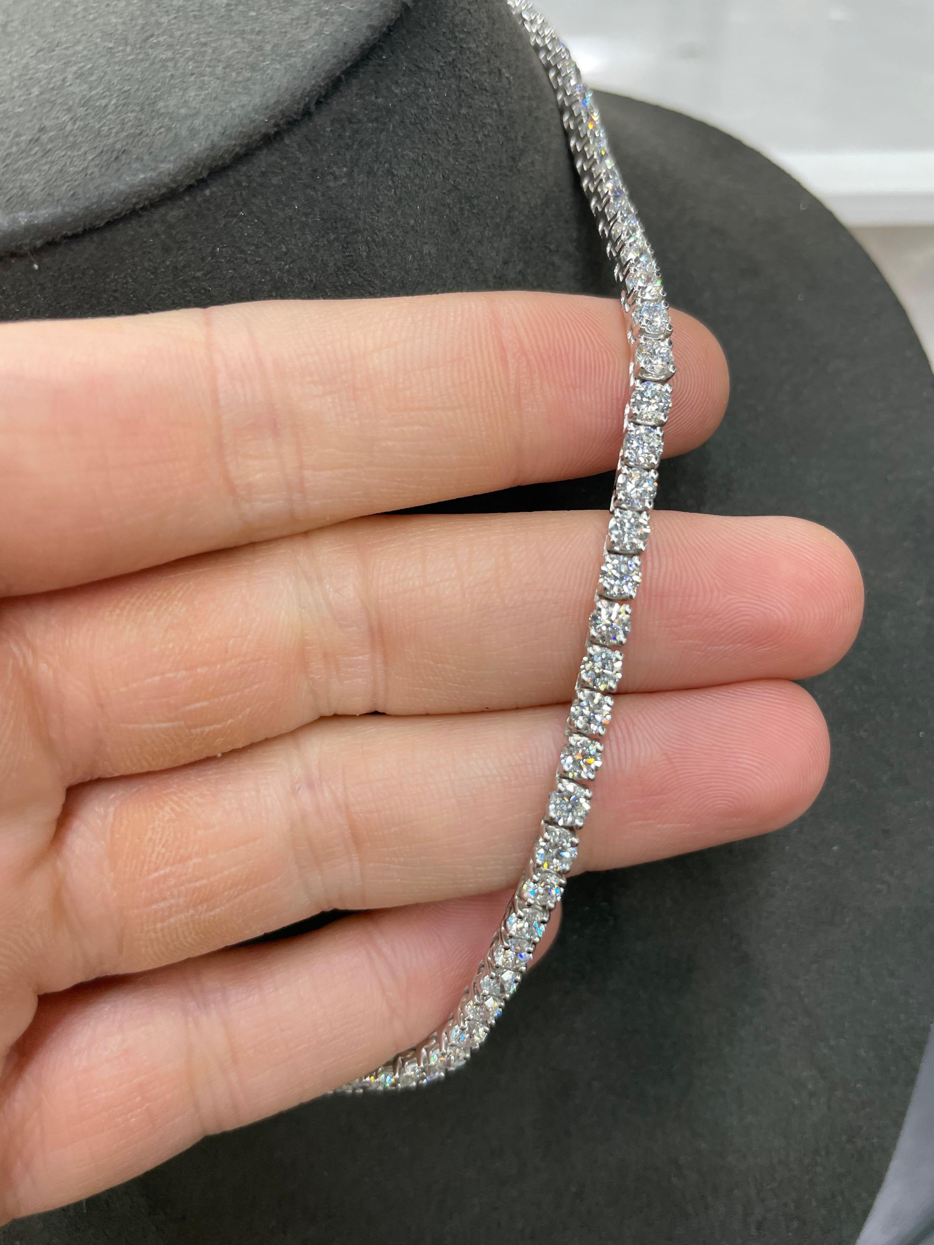 Diamond Tennis Necklace 15.33 Carats 14 Karat White Gold G SI2 In New Condition In New York, NY