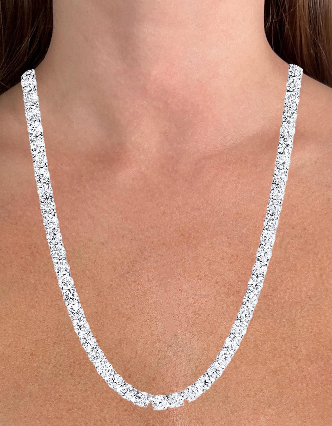 Contemporary Diamond Tennis Necklace 30.7 Carats Round Cut 18K White Gold For Sale
