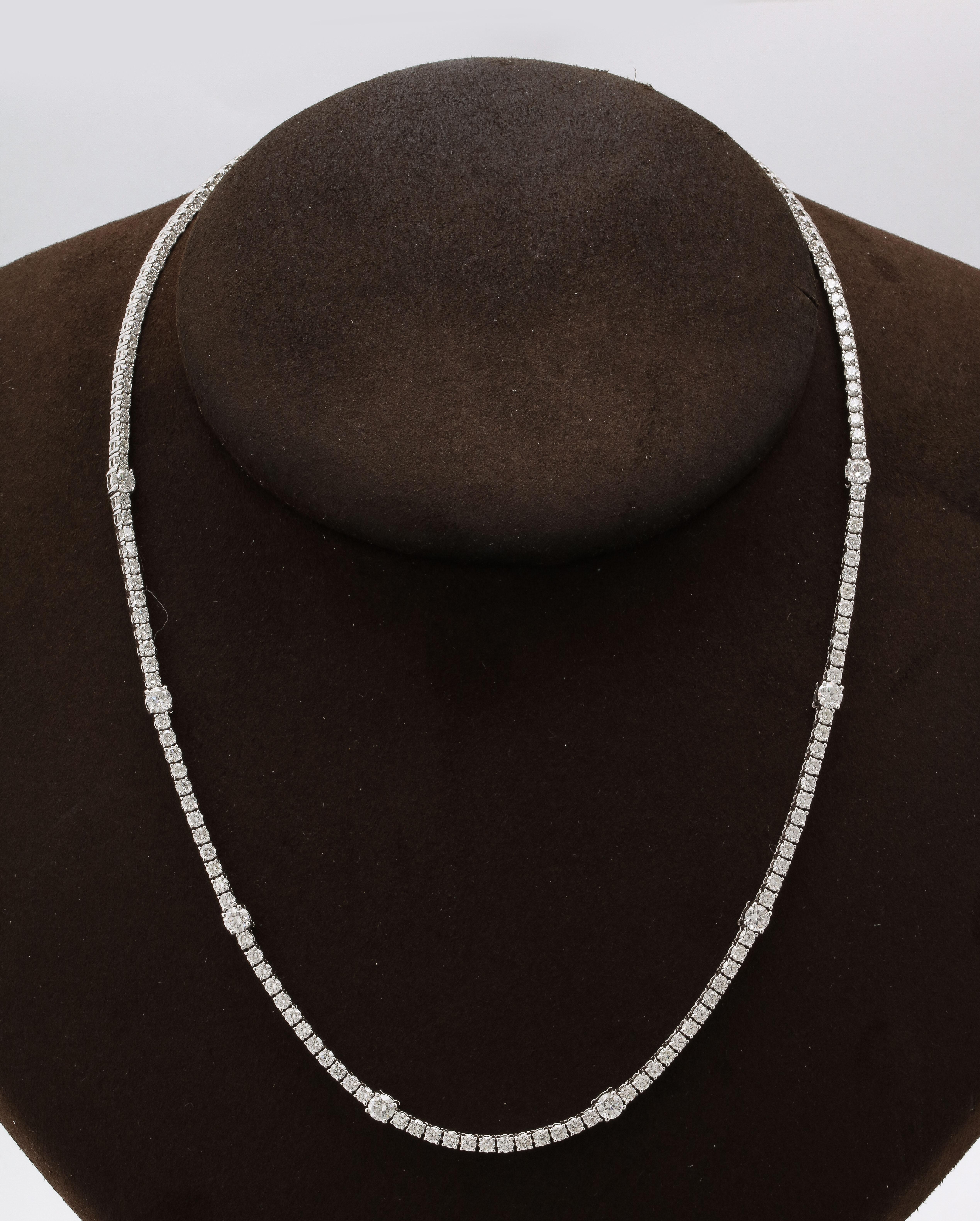 Diamond Tennis Necklace In New Condition For Sale In New York, NY