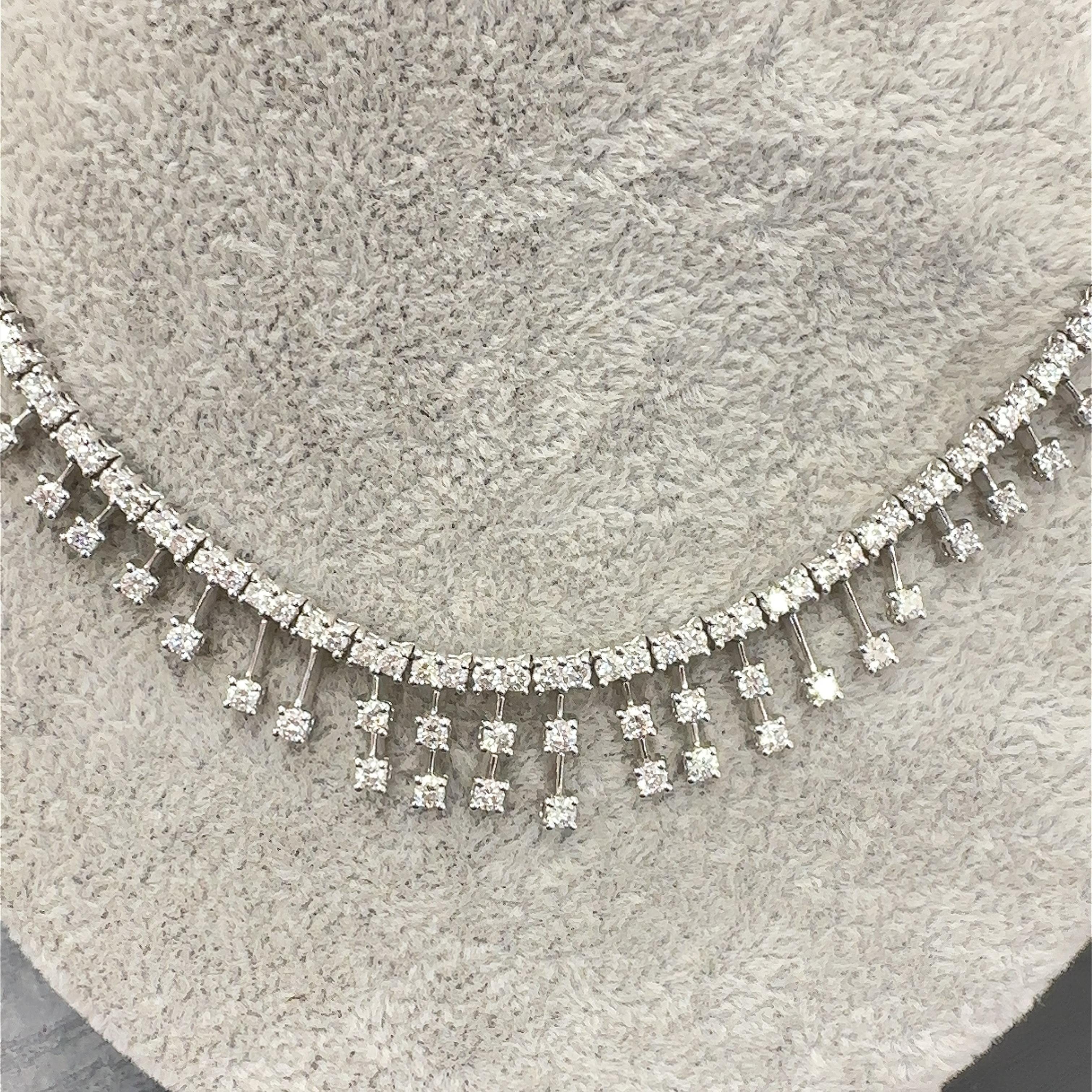 Collana Tennis con diamanti rotondi da 4,0 carati in oro bianco 18 carati in vendita 1