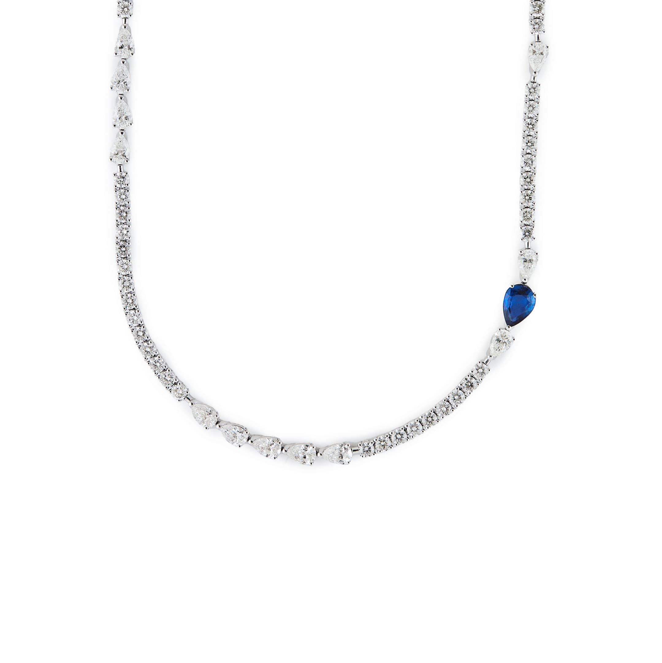 Taille poire Diamond Tennis Necklace with Blue Sapphire Accent en vente