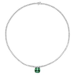 Collana Tennis con diamanti e ciondolo staccabile in tormalina verde da 7,61 carati
