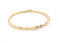 Diamond Tennis Style Bangle Bracelet 1.57 Carat. Modern 18K Yellow Gold