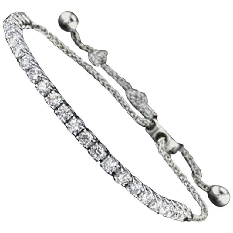 Taglio rotondo Bracciale Tennis con diamanti in oro bianco in vendita