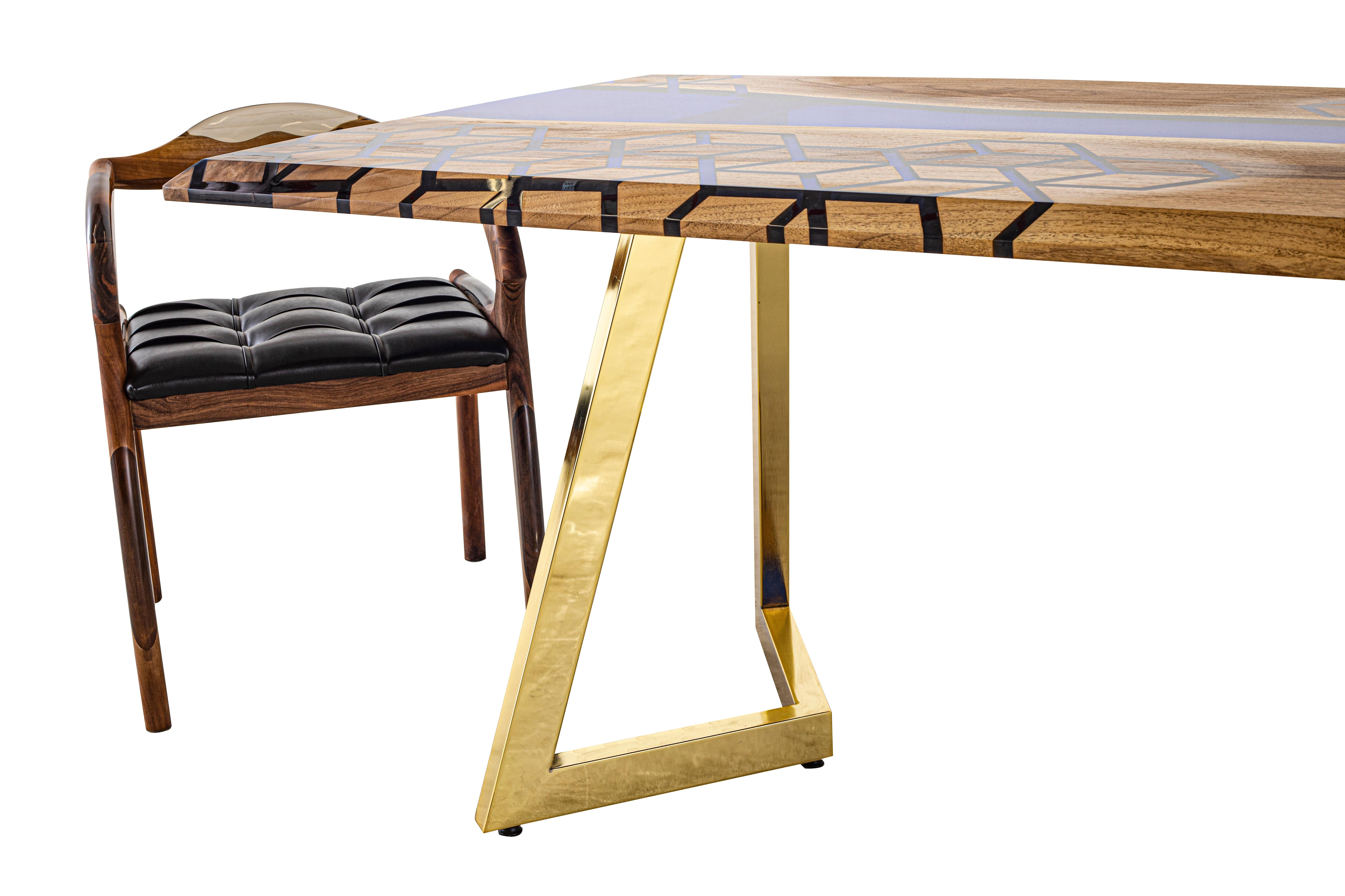 Turc Table de salle à manger en bois sur mesure Deep Blue Epoxy Resin River en vente