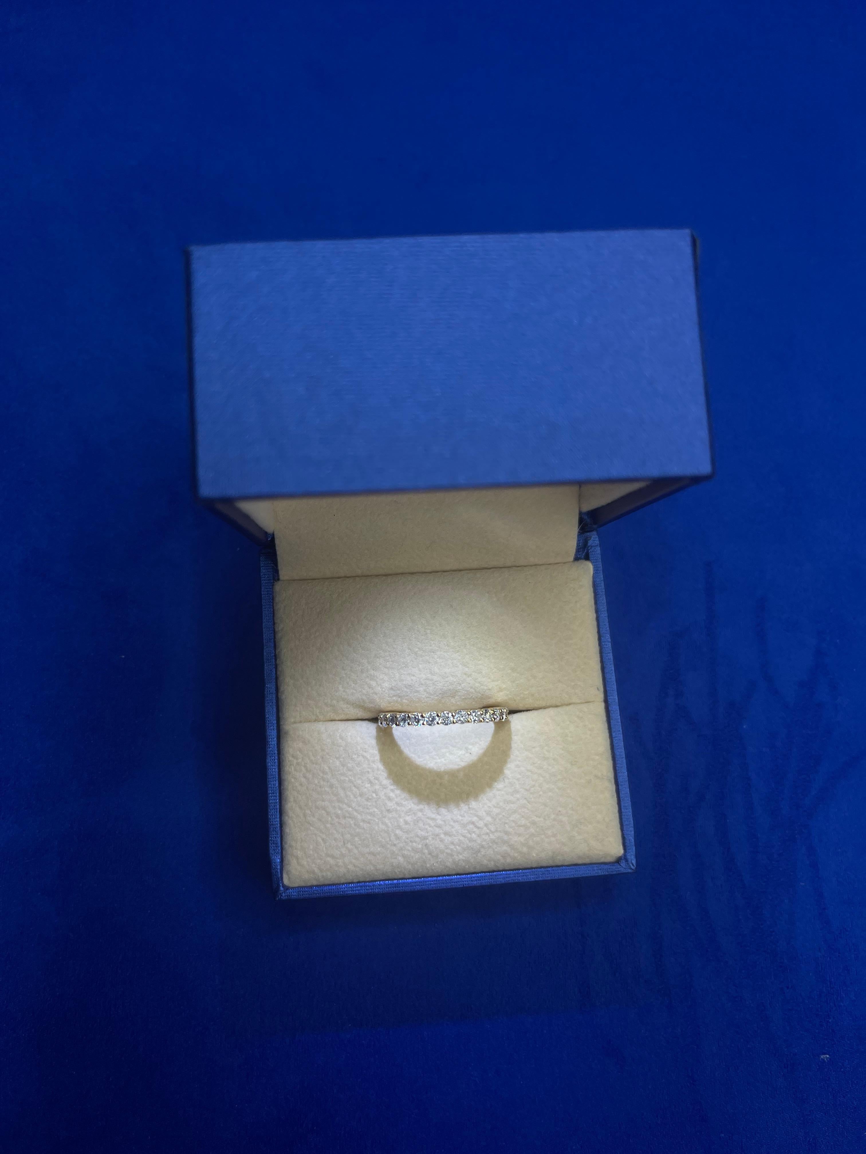 Anneau d'éternité empilable en or rose 18 carats avec diamants en vente 1