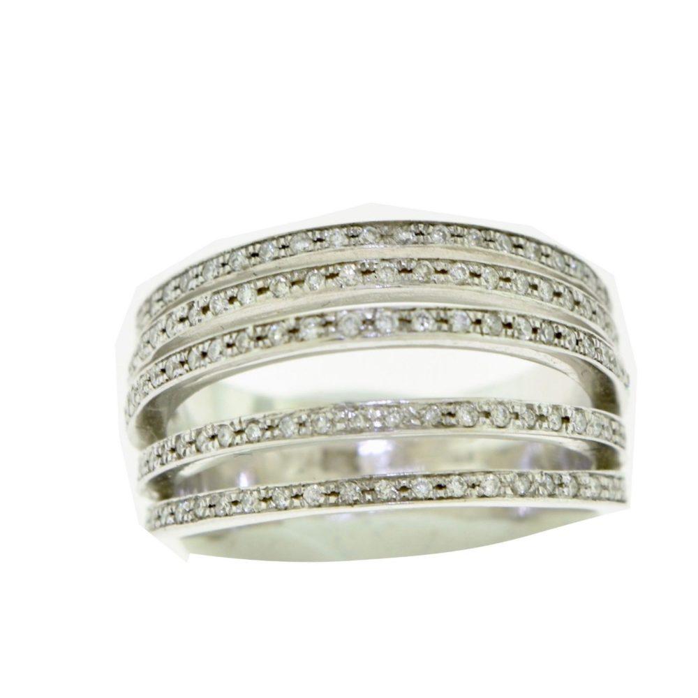 Anello a fascia larga con diamante tridimensionale a più strati In condizioni buone in vendita a Miami, FL