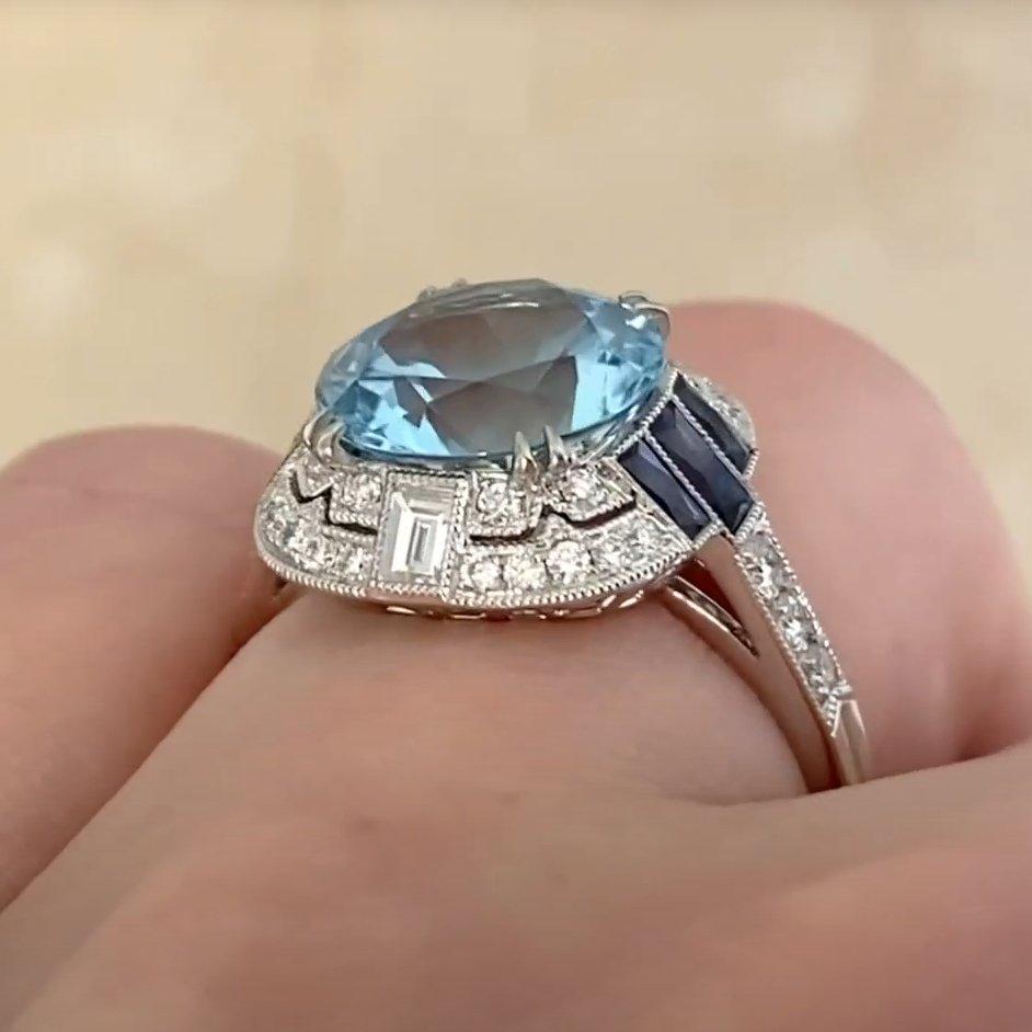Women's Round Cut Aquamarine (Approx 3.20-Carats) Halo Ring, Platinum For Sale