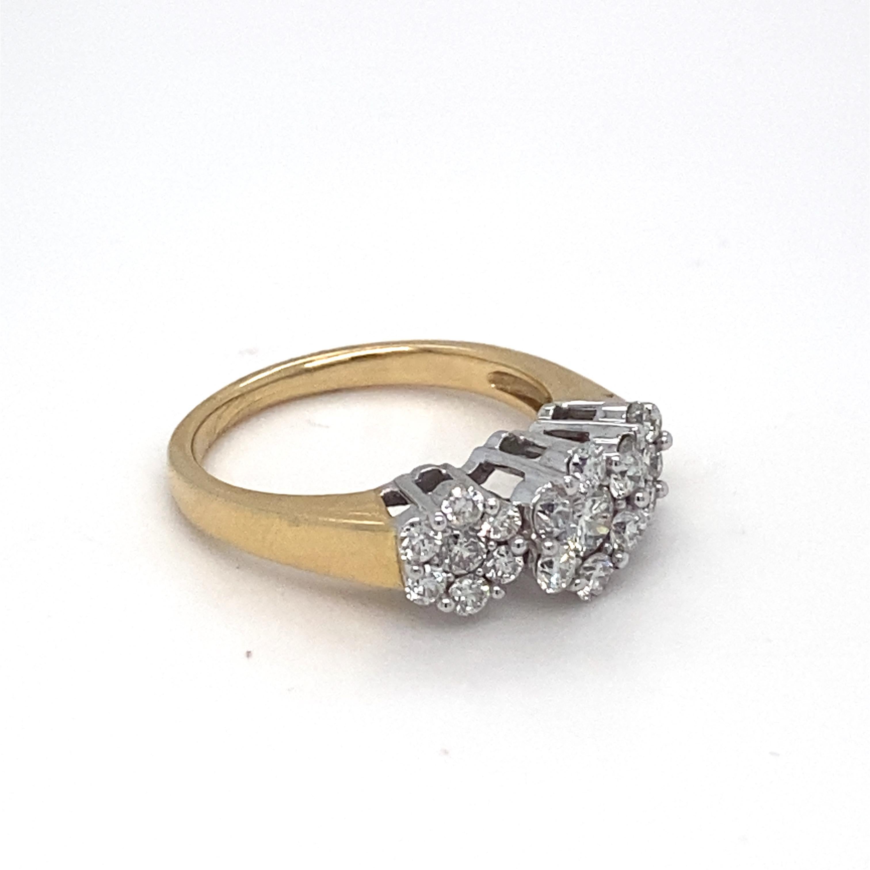 Anello con tre pietre di diamante a due toni in vendita 10