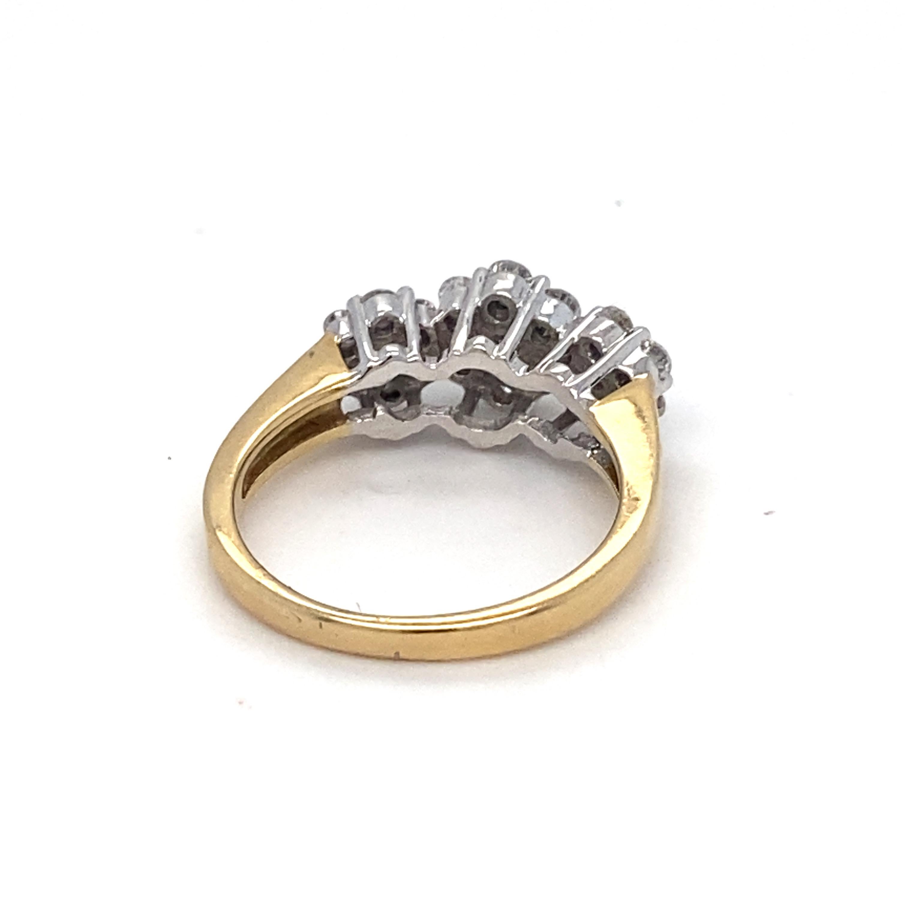 Anello con tre pietre di diamante a due toni in vendita 11