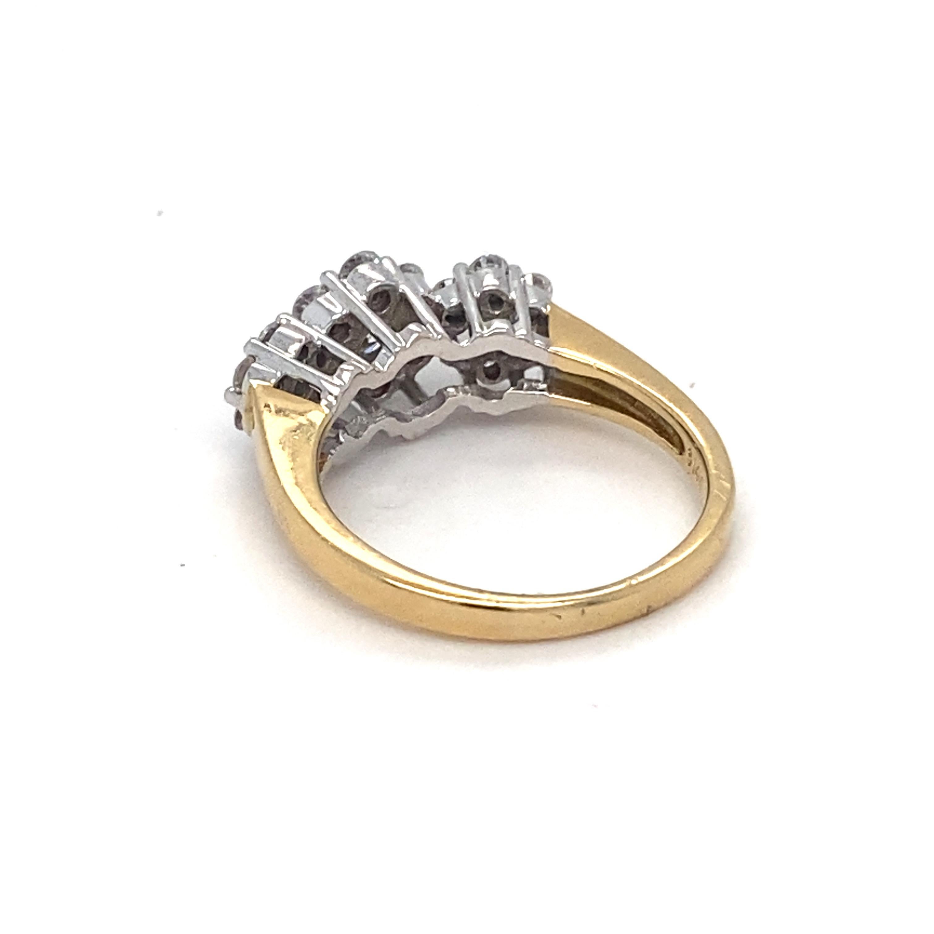 Anello con tre pietre di diamante a due toni in vendita 3