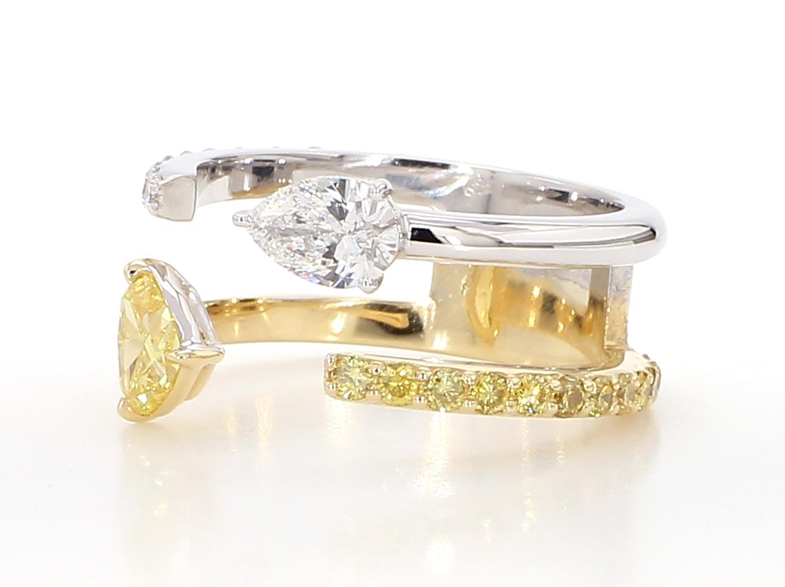 Diamond Toi et Moi Ring 1.43 Carat Fancy Vivid Yellow Diamond GIA Certified  For Sale 3