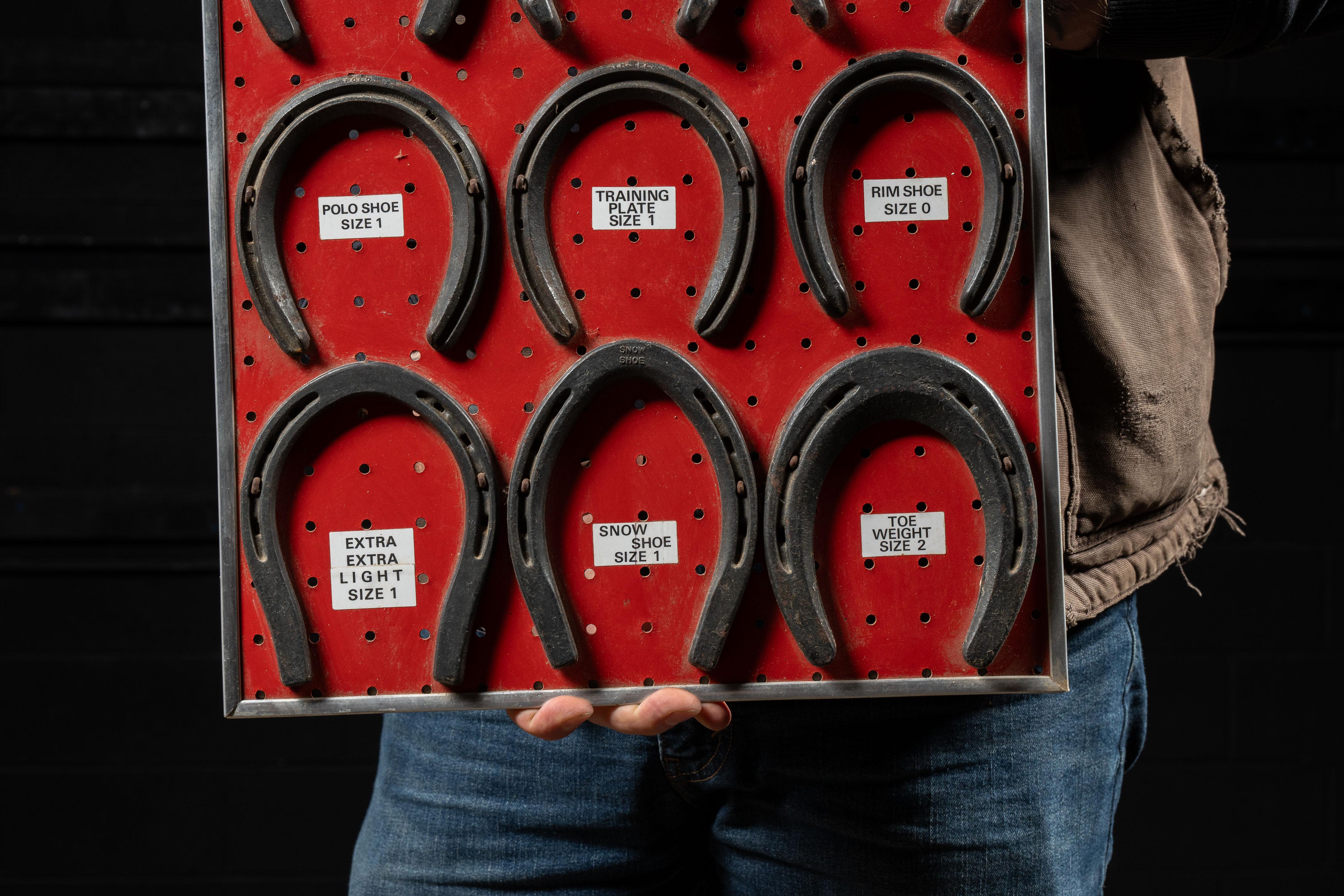 20ième siècle Présentation des produits de Diamond Tool and Horseshoe Company en vente