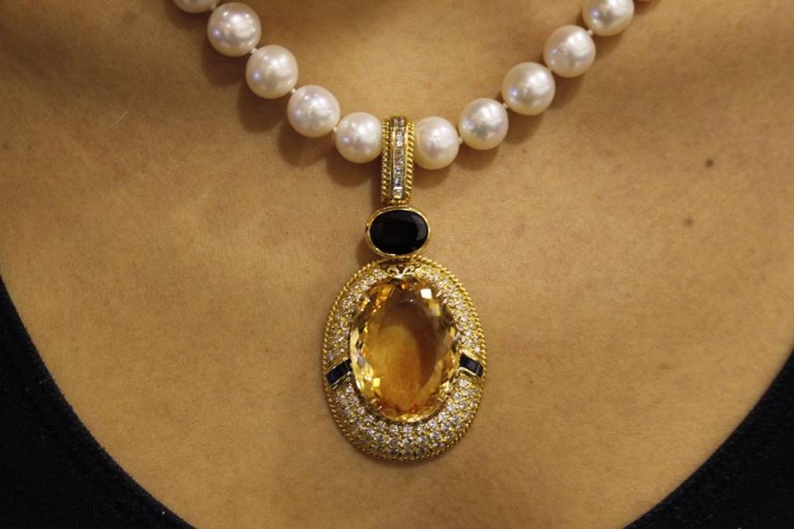 Diamond Topaz Sapphire Beaded Gold Necklace For Sale 4