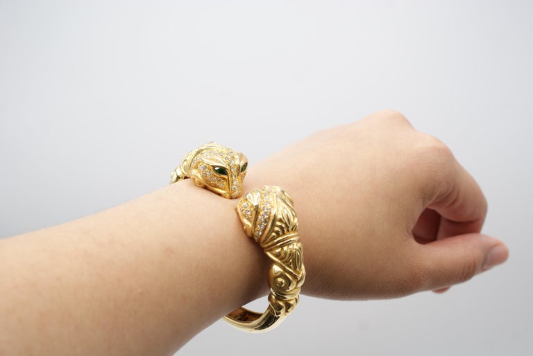 Diamond Tourmaline 18 Karat Gold Snake Head Bangle Bracelet For Sale at